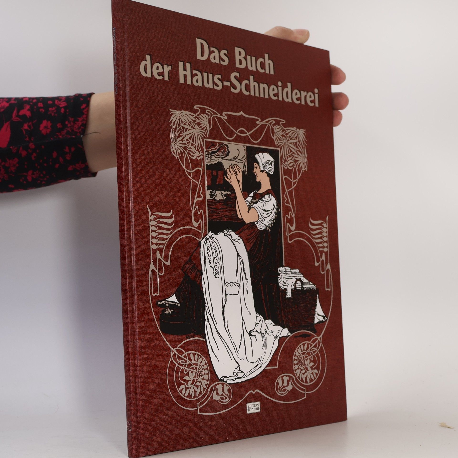 Marie Niedner Das Buch der Haus-Schneiderei