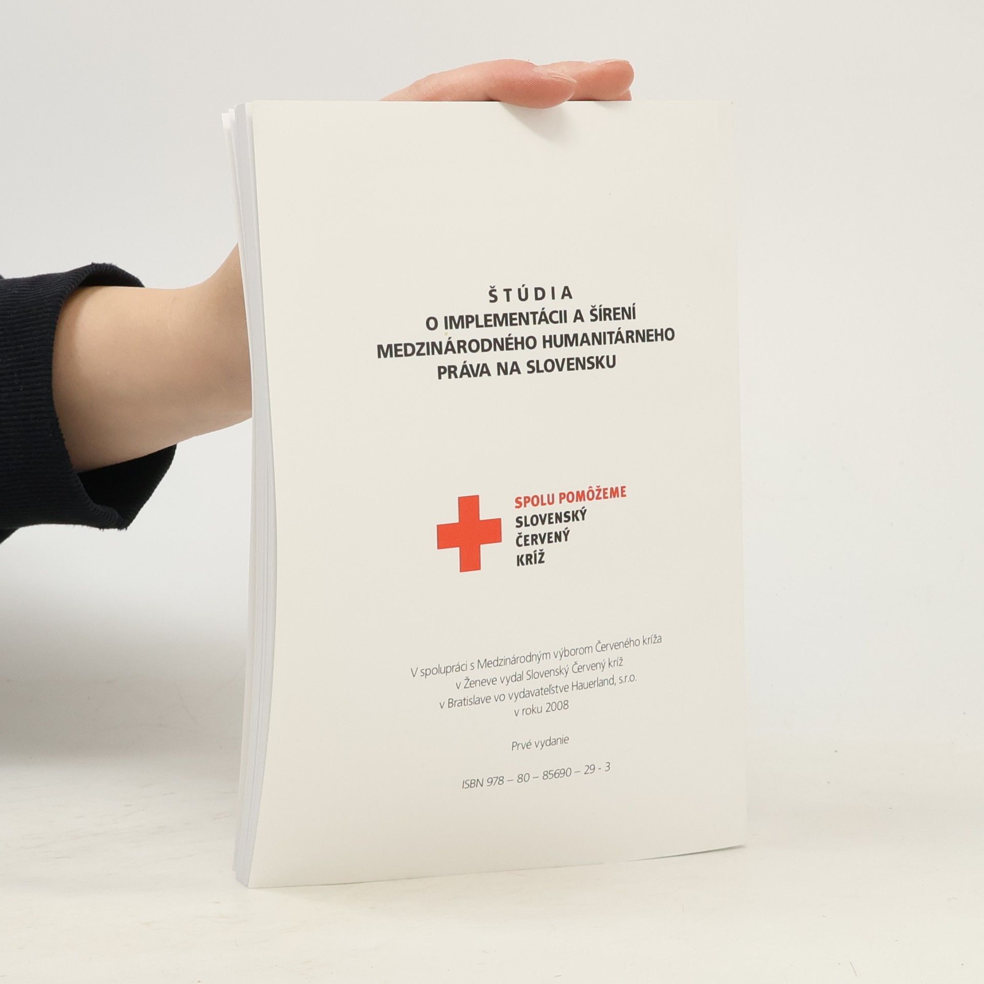 Juraj Králík Štúdia o implementácii a šírení medzinárodného humanitárneho práva na Slovensku