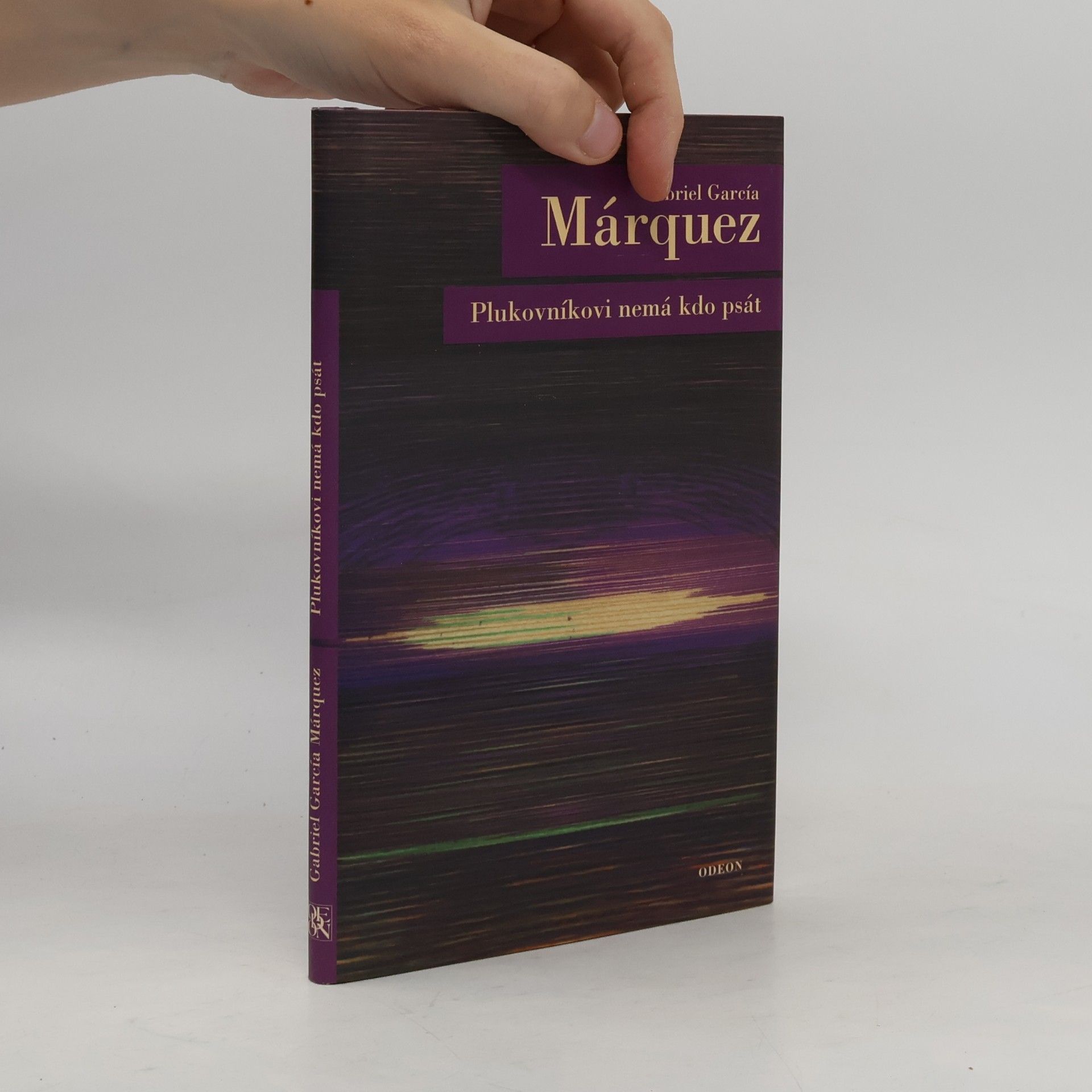 Gabriel García Márquez Plukovníkovi nemá kdo psát