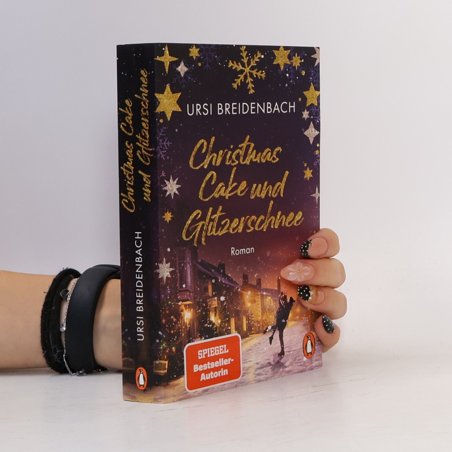 Ursi Breidenbach Christmas Cake und Glitzerschnee