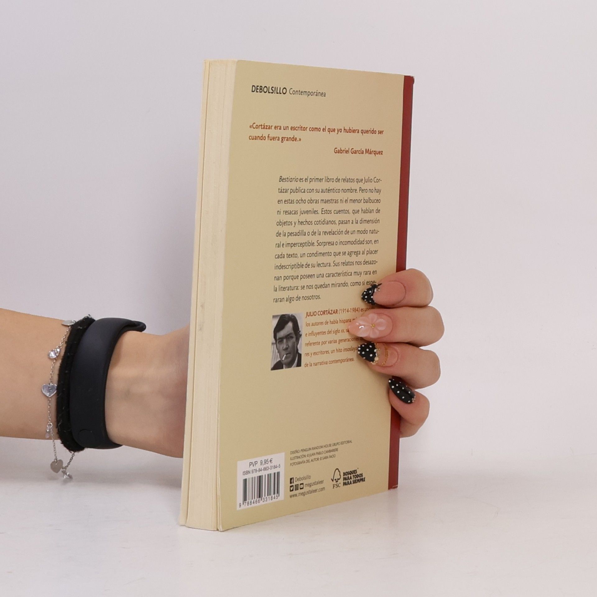 Julio Cortázar Bestiario / Bestiary