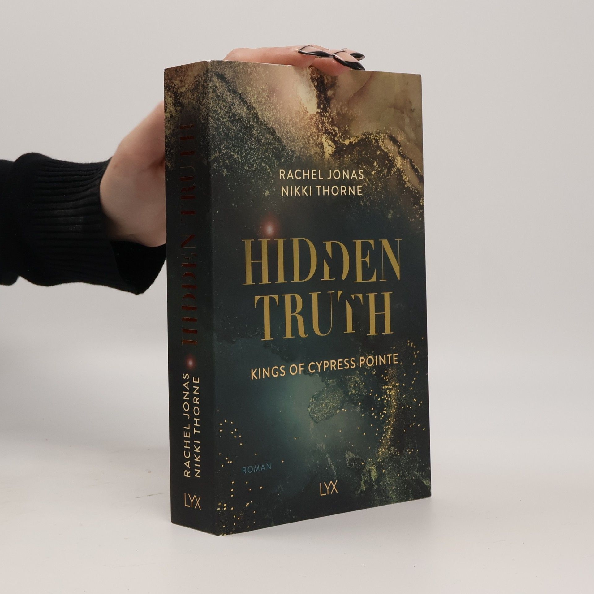 Nikki Thorne Kings of Cypress Pointe - Hidden Truth