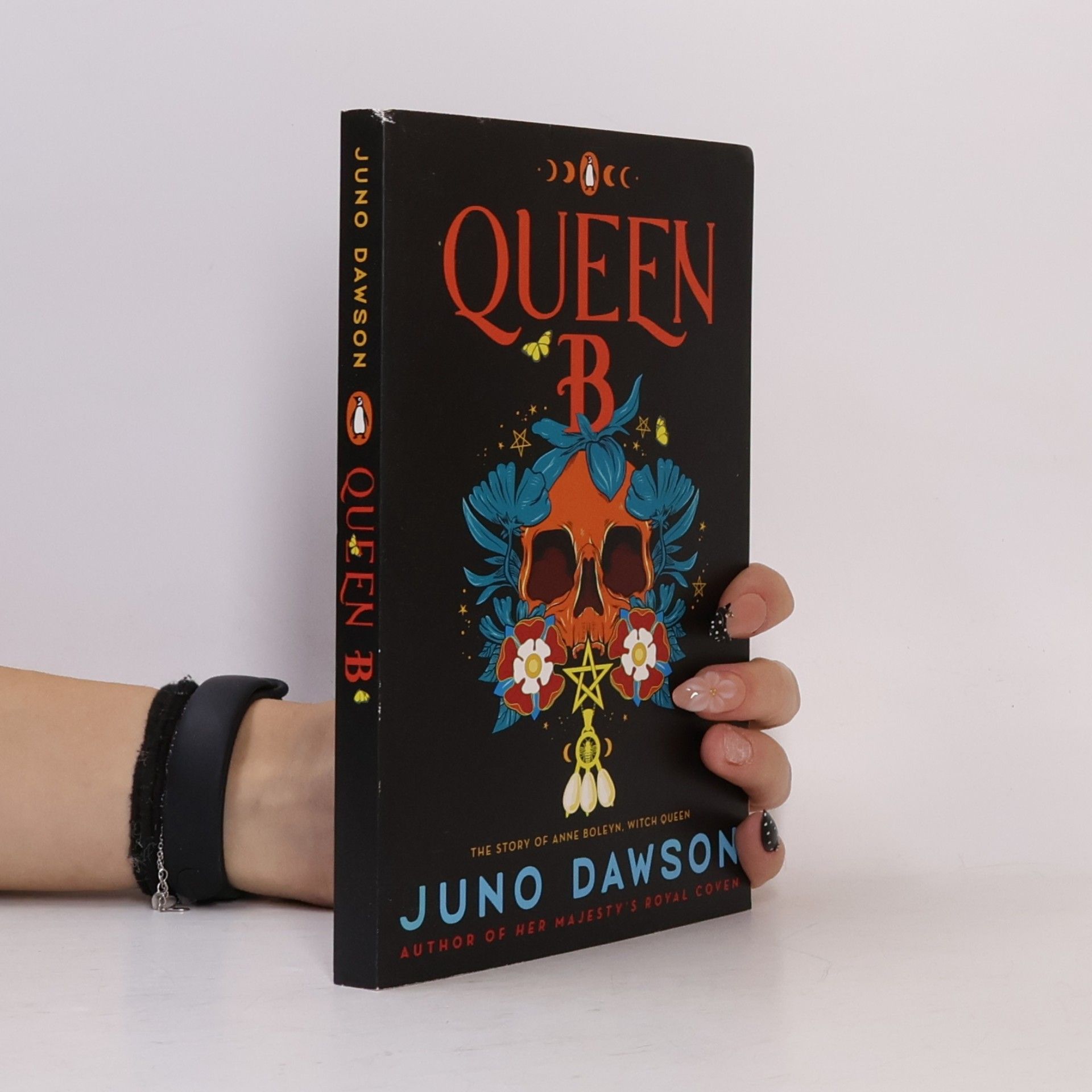 Juno Dawson Queen B