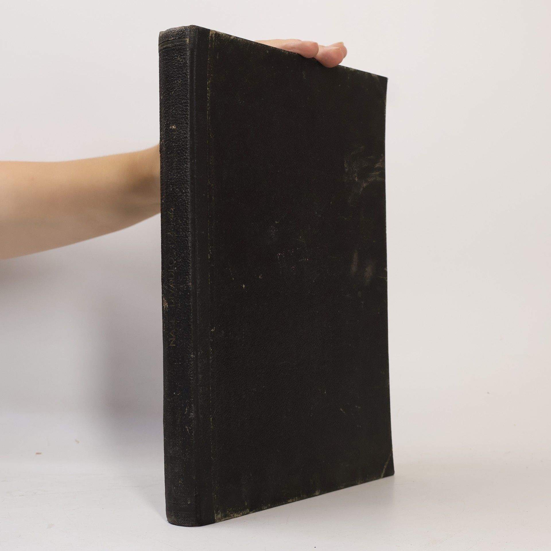 Autorenkollektiv Naše divadlo 1943-46