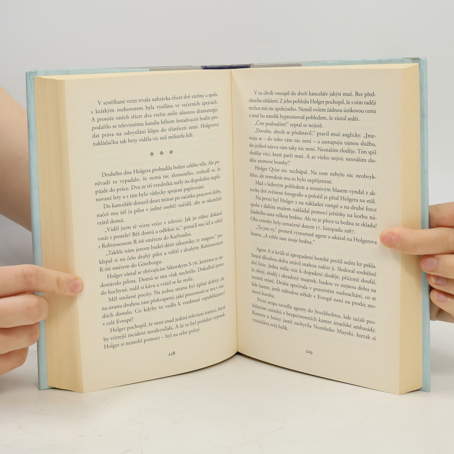 Jonas Jonasson Analfabetka, která uměla počítat