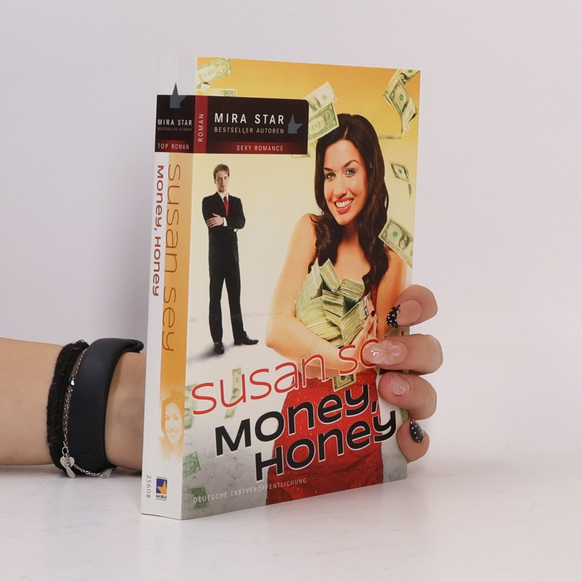 Alexandra Hinrichsen Money, Honey