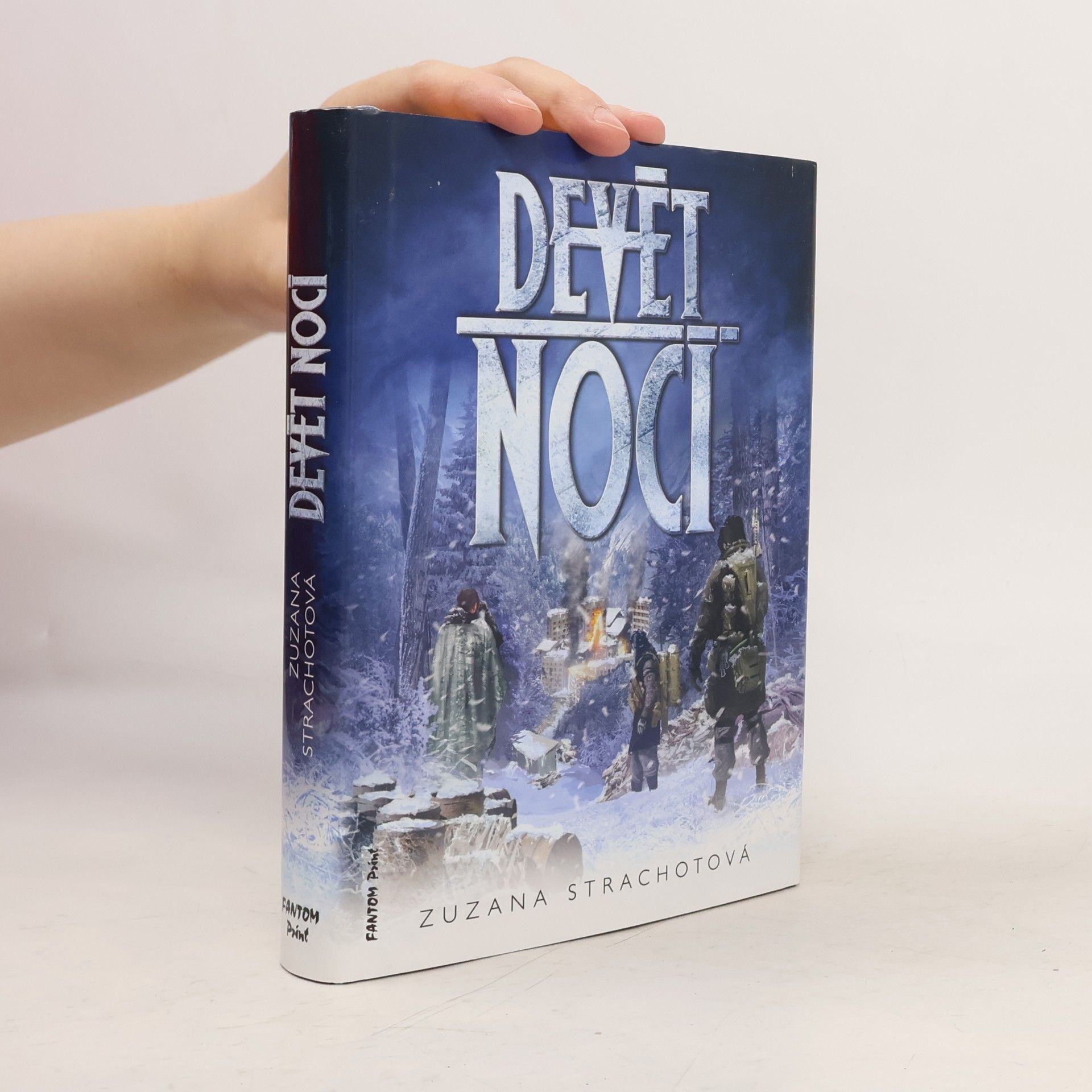 Zuzana Strachotová Devět nocí