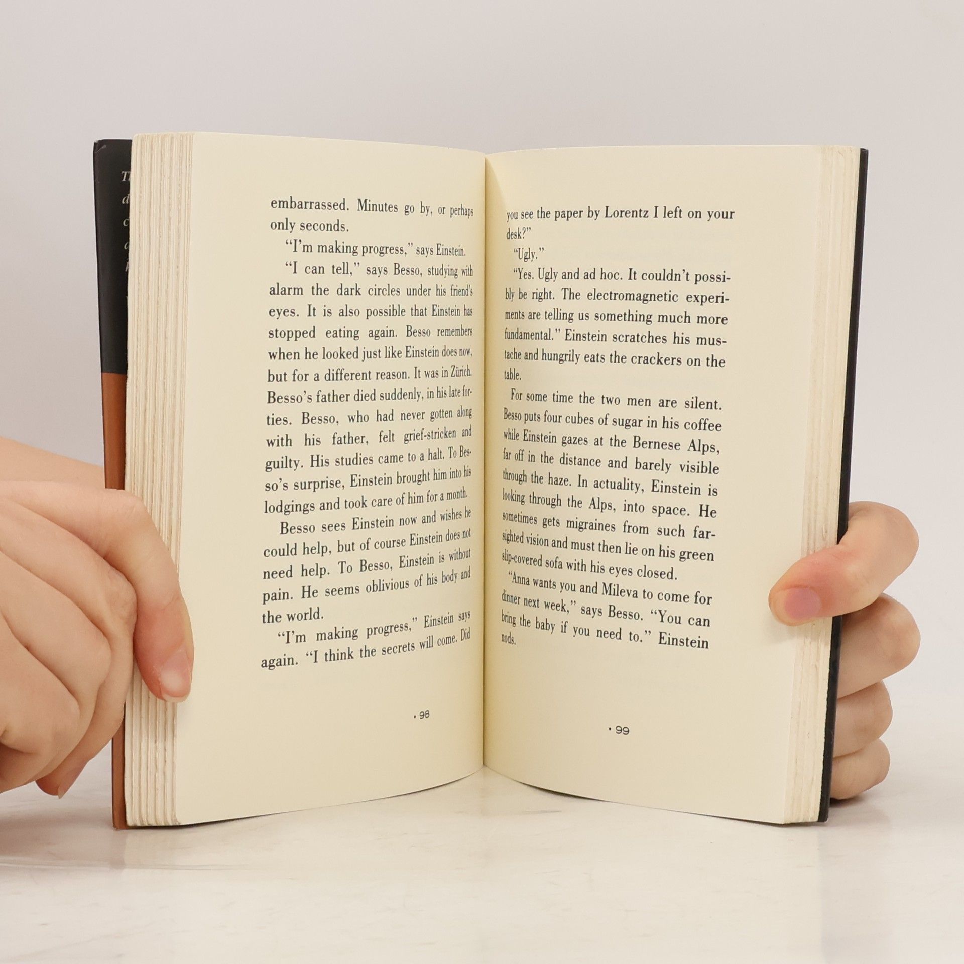 Alan P. Lightman Einstein's Dreams