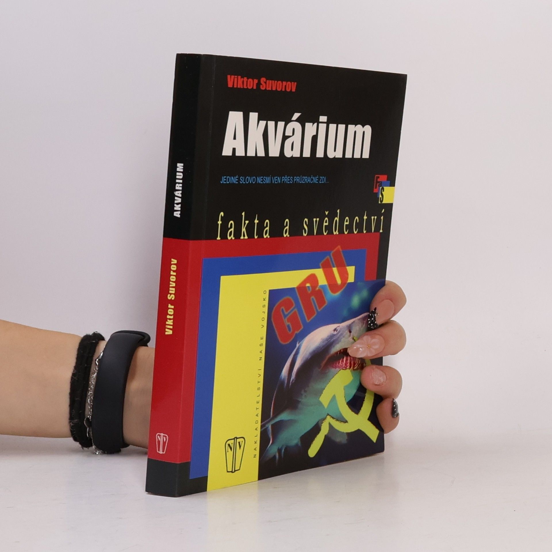 Viktor Suvorov Akvárium.