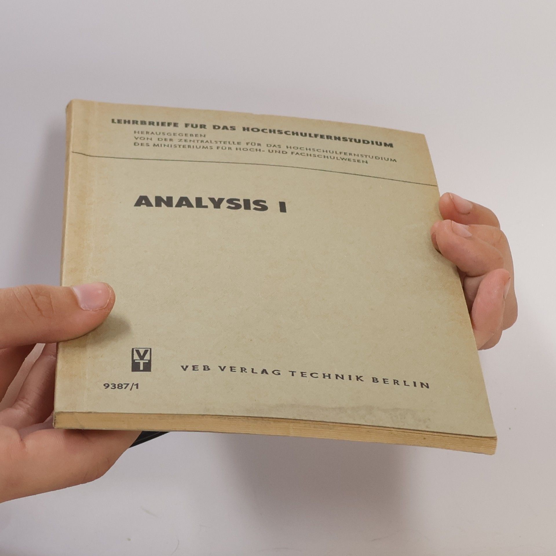 kolektiv Analysis I