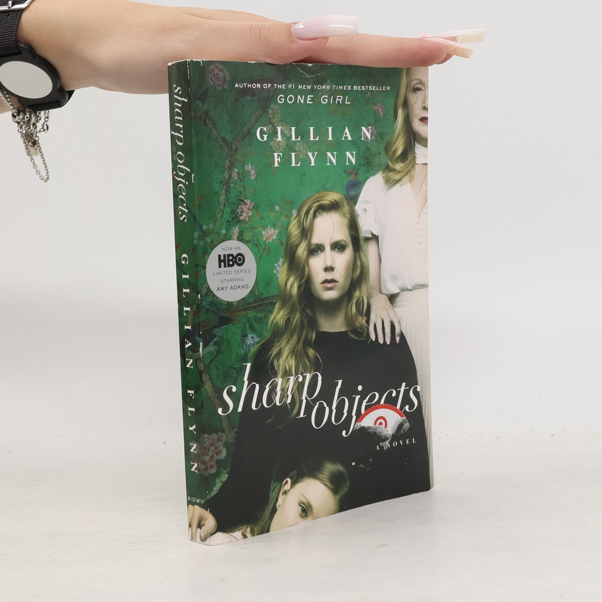 Sharp Objects (Movie Tie-In)