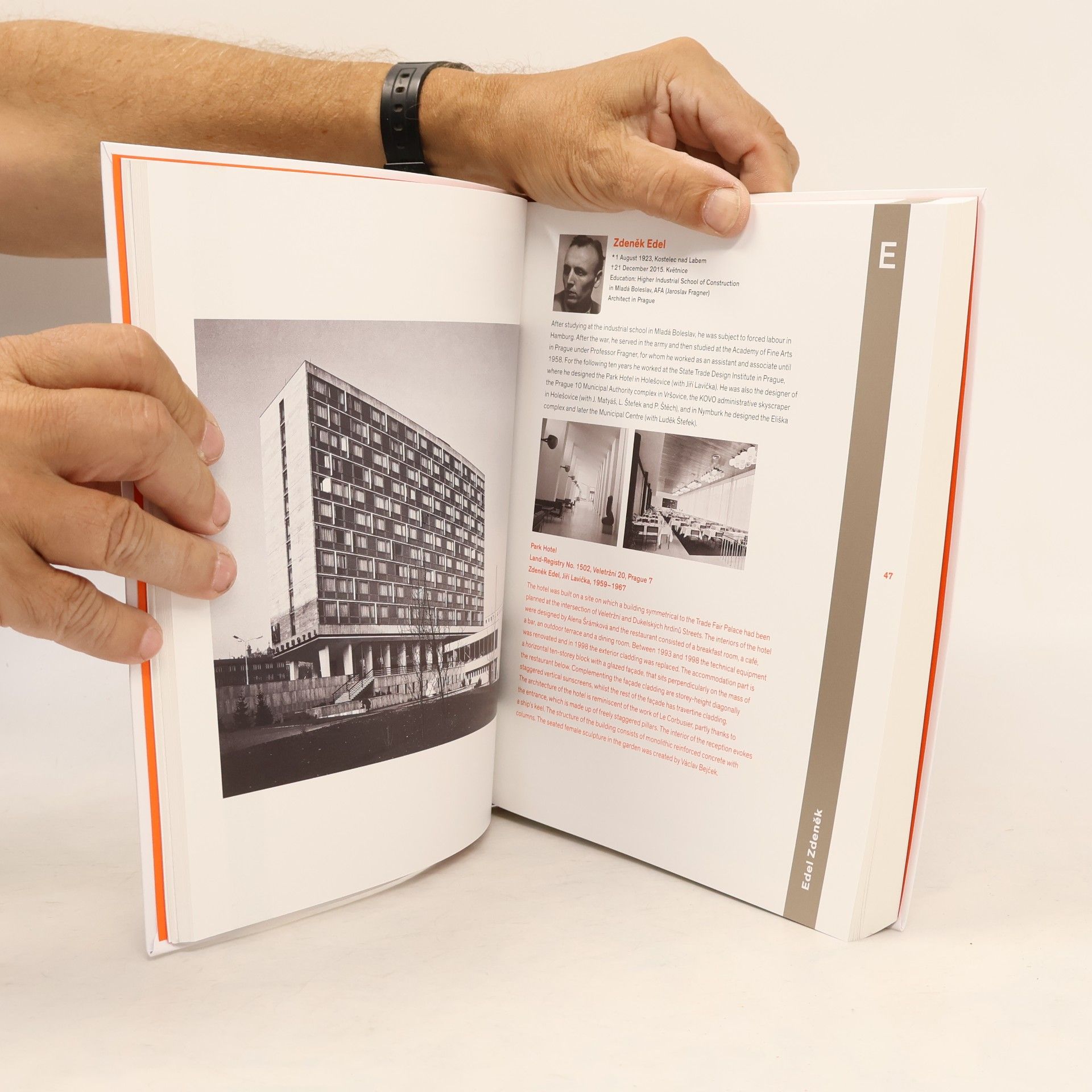Various authors Alphabet of Modern Architecture