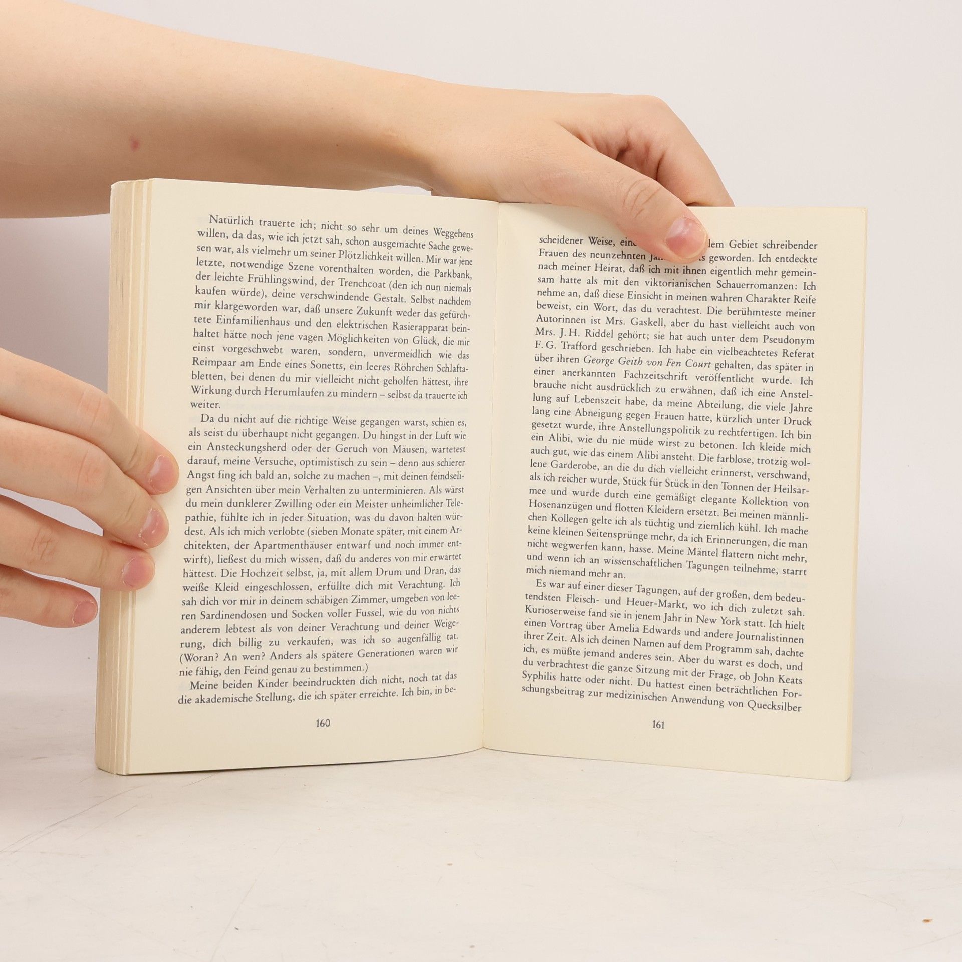 Margaret Atwood Unter Glas. Erzählungen