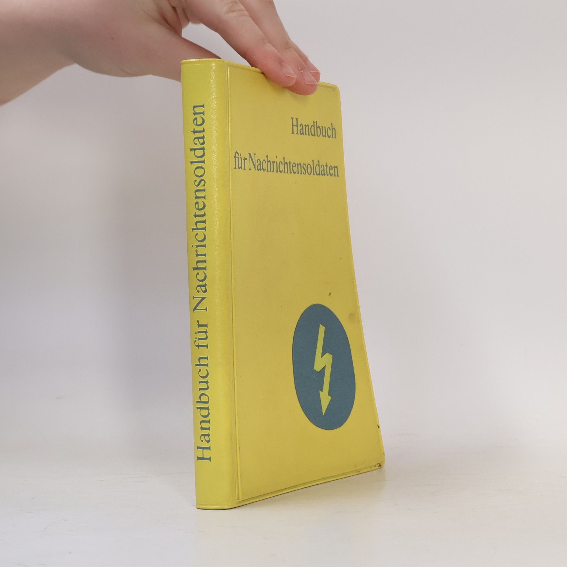 kolektiv Handbuch für Nachrichtensoldaten