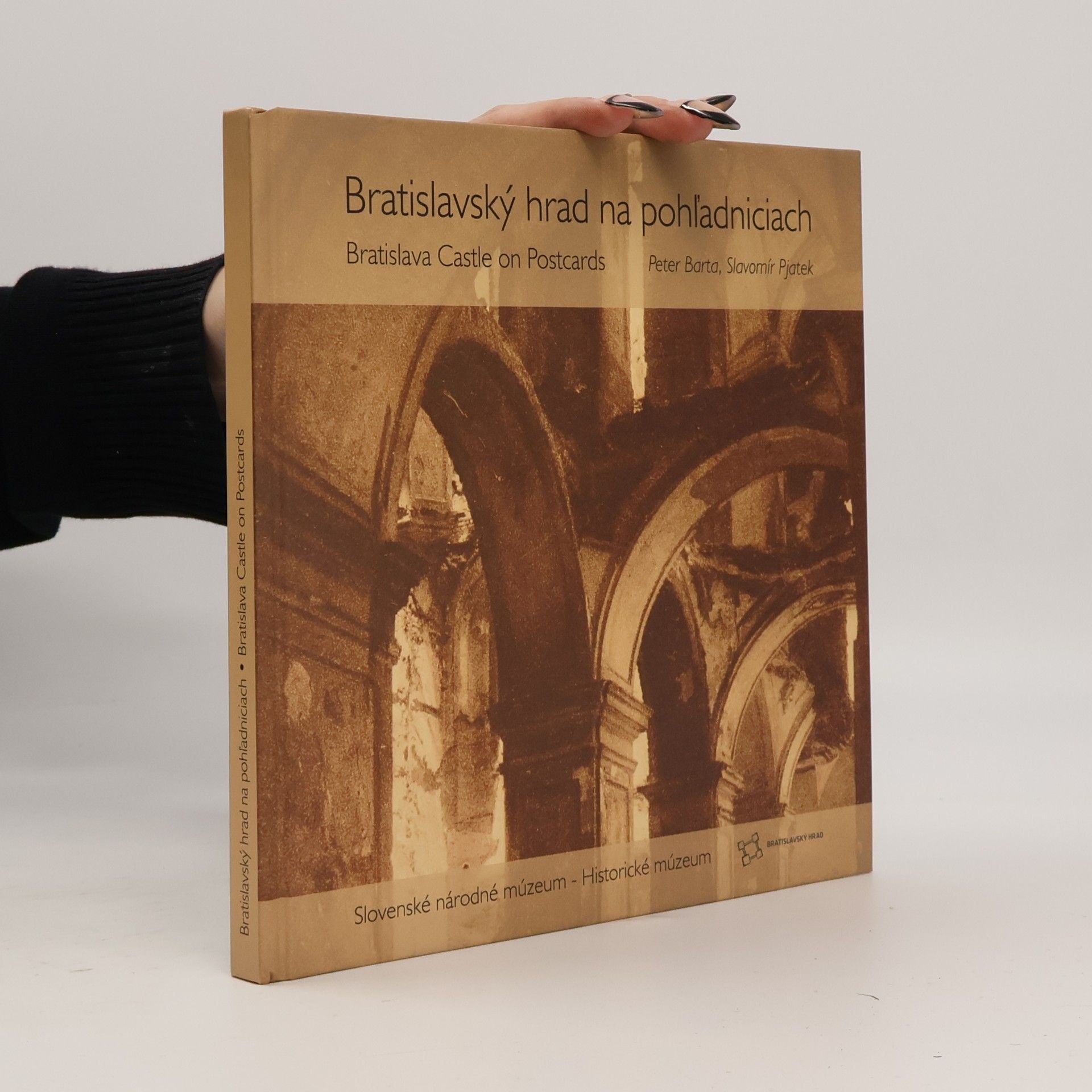 Slavomír Pjatek Bratislavský hrad na pohľadniciach