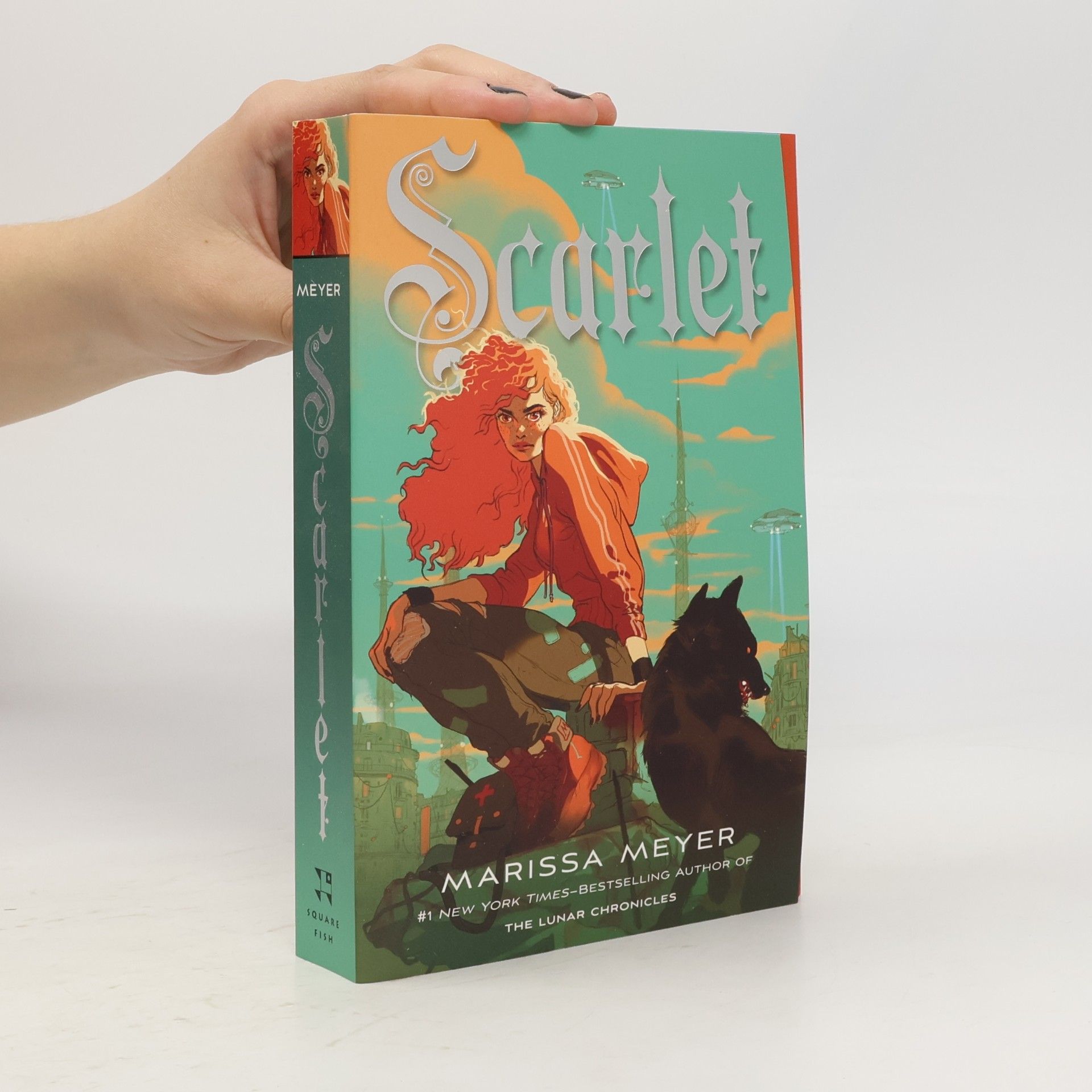 Marissa Meyer Scarlet