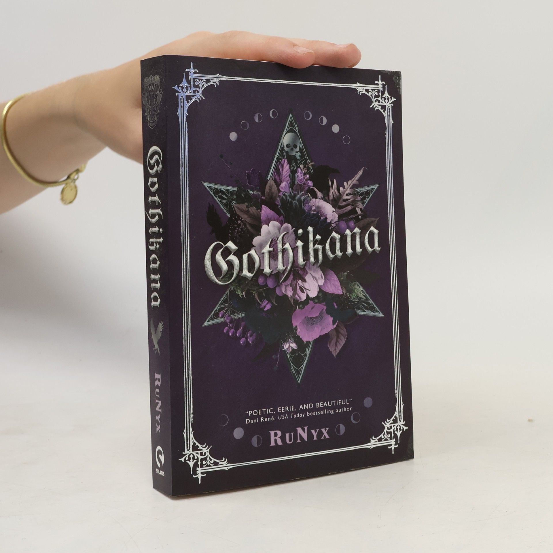 Gothikana : a Dark Academia Gothic Romance