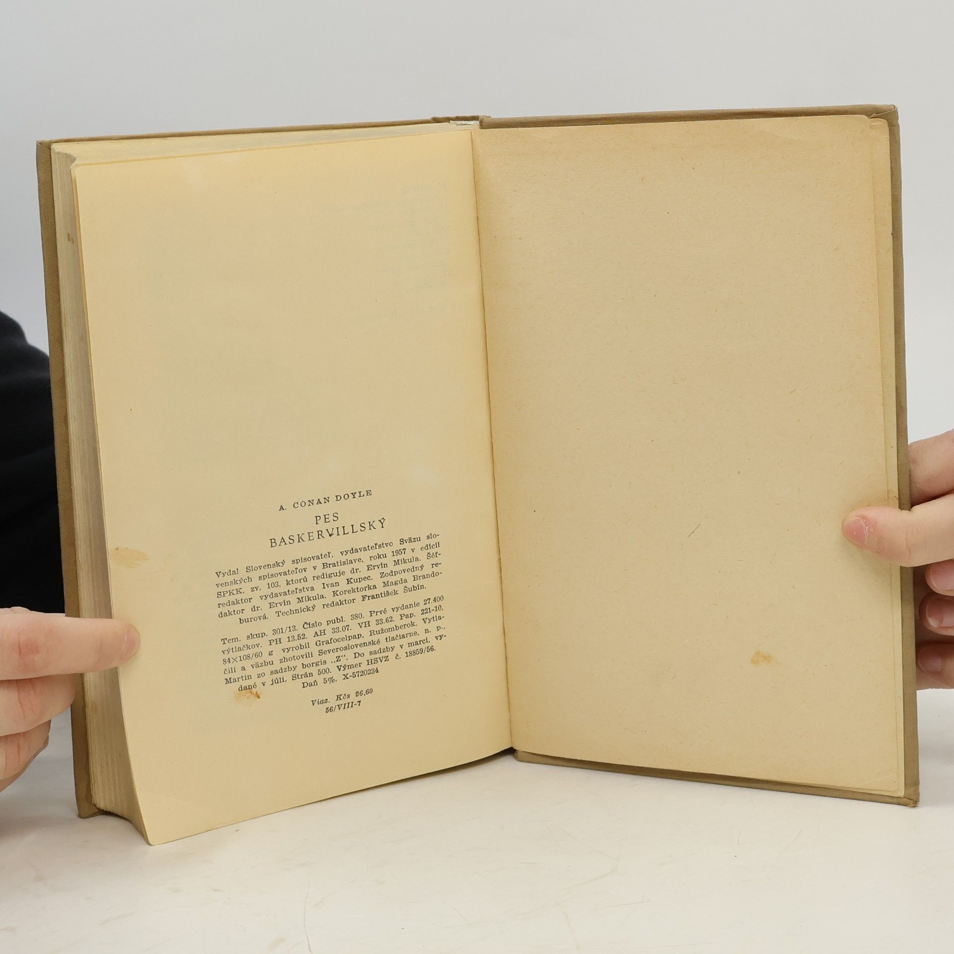 Arthur Conan Doyle Pes Baskervillský