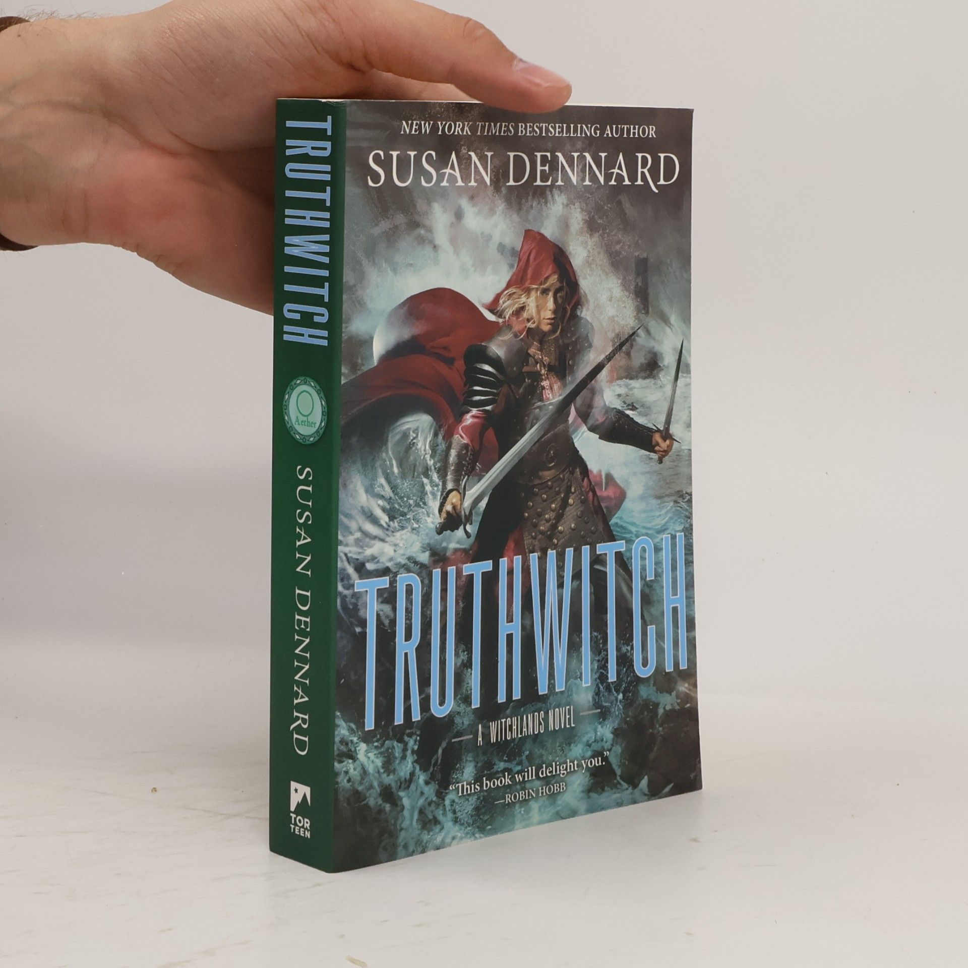 Susan Dennard Truthwitch: A Witchlands novel