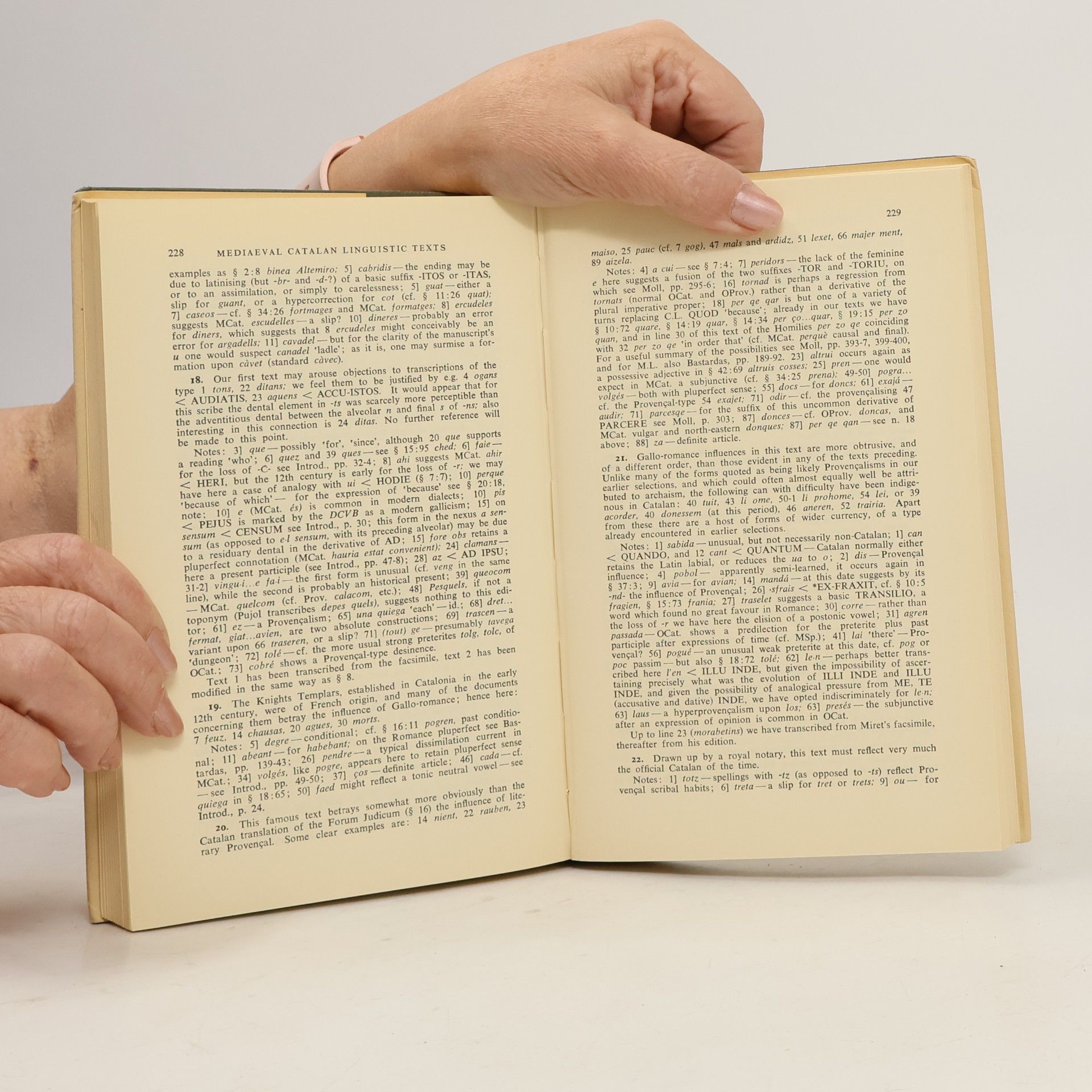 Kolektiv autorů Mediaeval Catalan linguistic texts