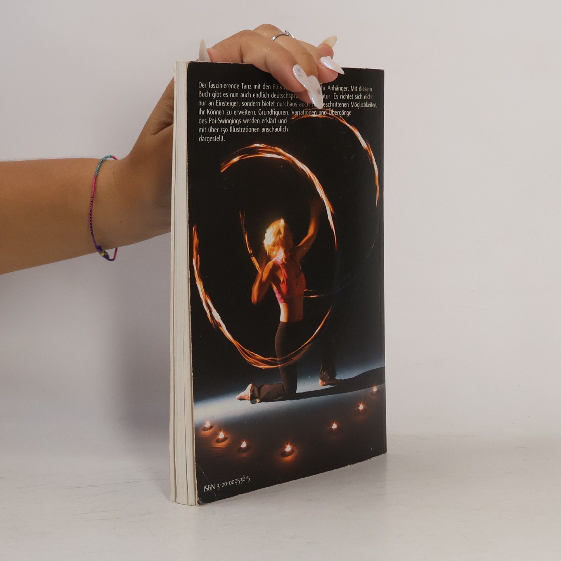Monic Seidensticker Flow-motions Poi-Swinging