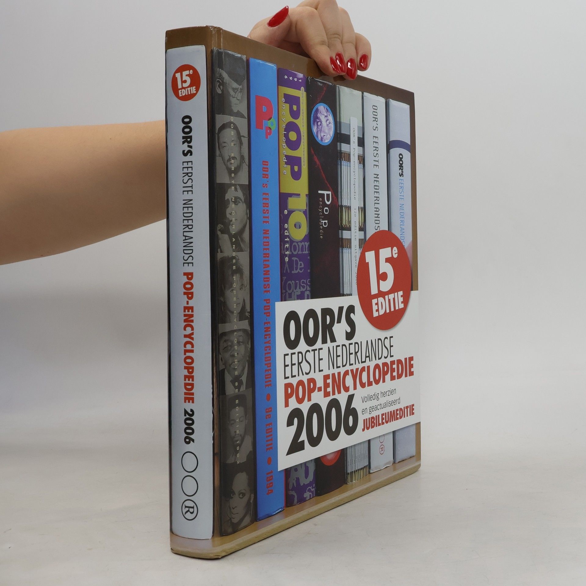 kolektiv OOR'S Eerste Nederlandse Pop-Encyclopedie 2006 15e