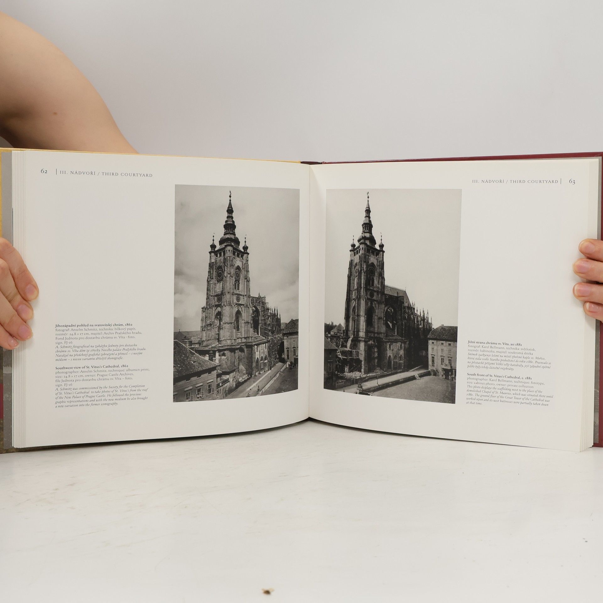 Eliška Fučíková Pražský hrad ve fotografii 1856-1900 : Prague Castle in Photographs 1856-1900