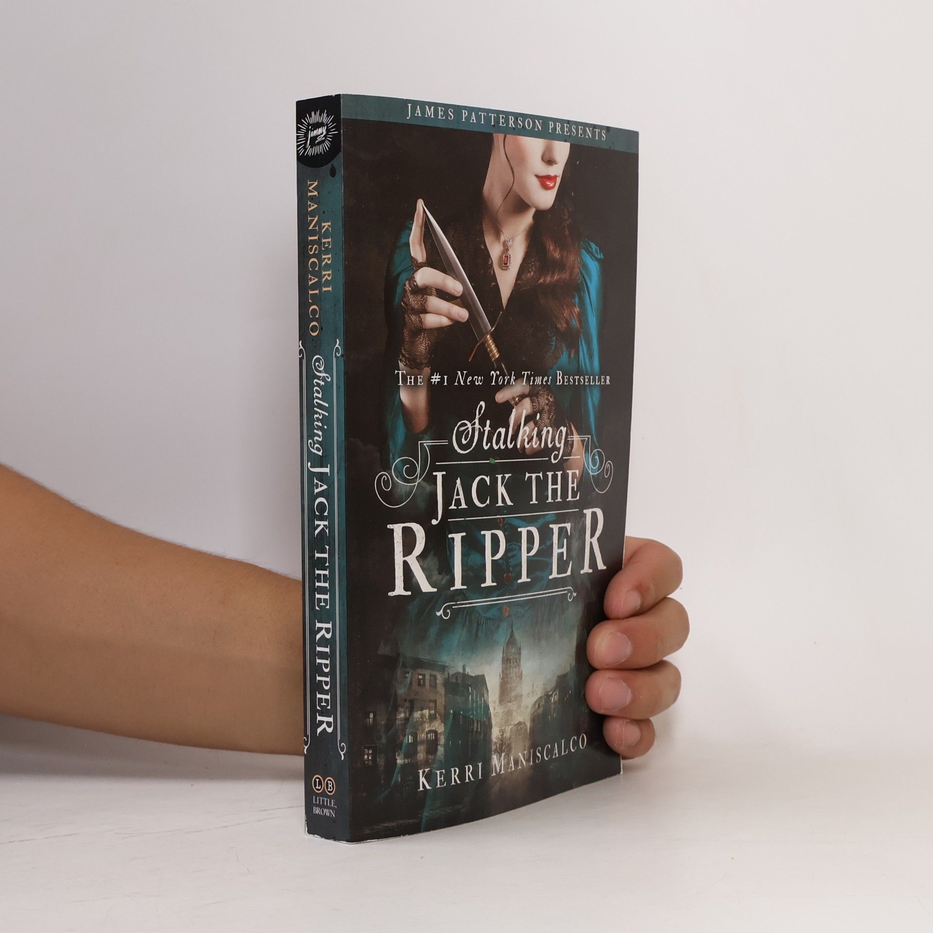 Kerri Maniscalco Stalking Jack the Ripper