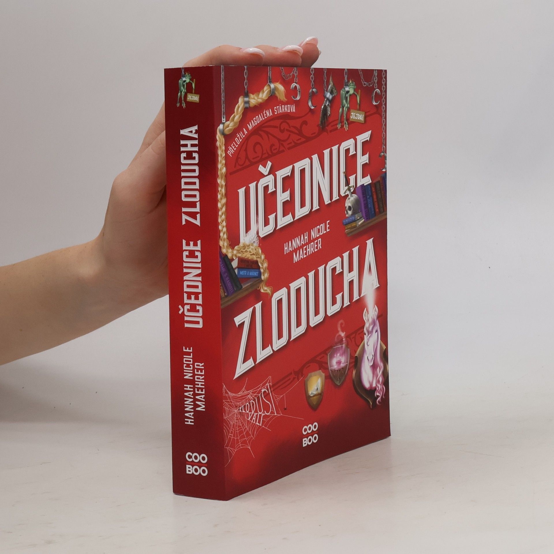 Hannah Nicole Maehrer Učednice Zloducha
