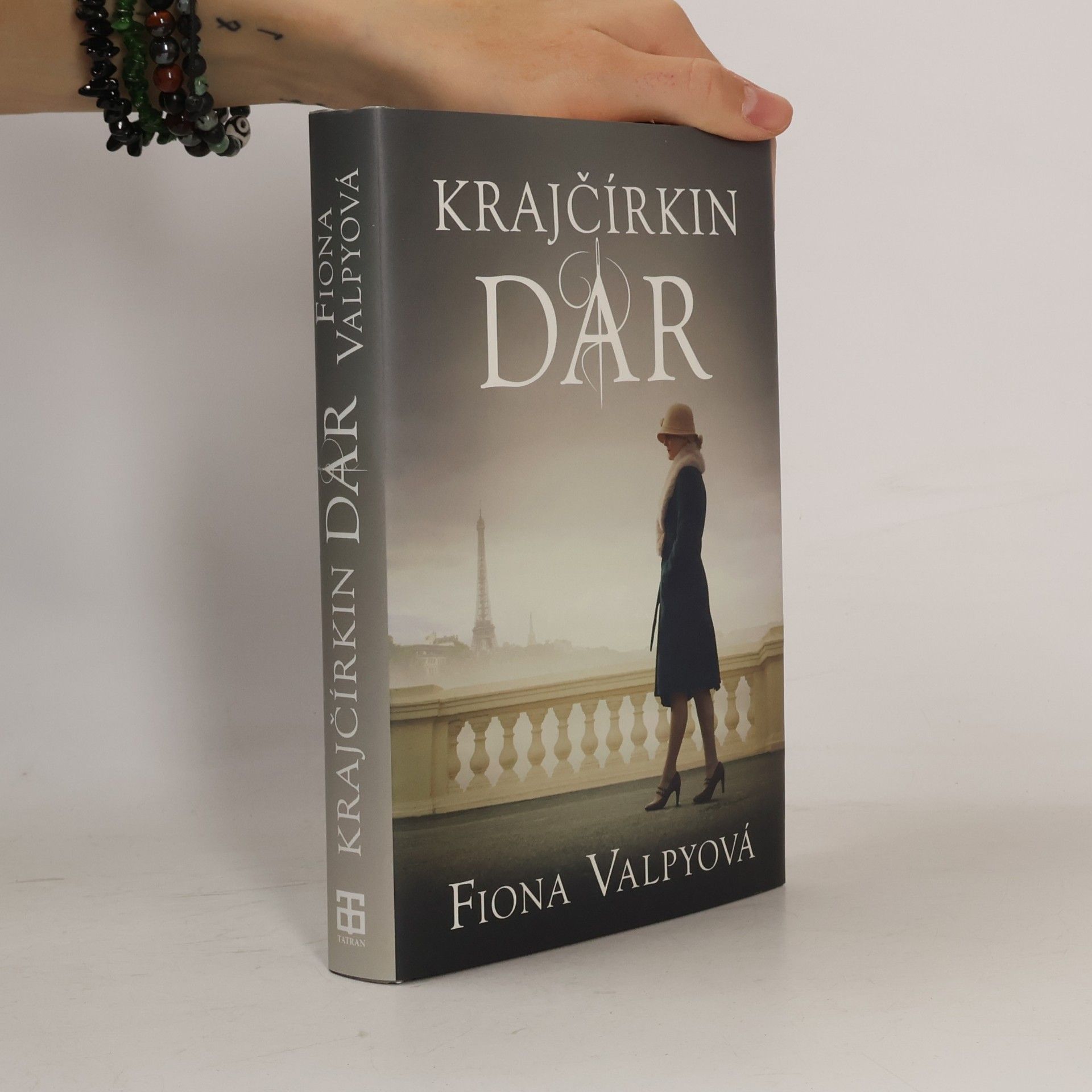 Fiona Valpy Krajčírkin dar