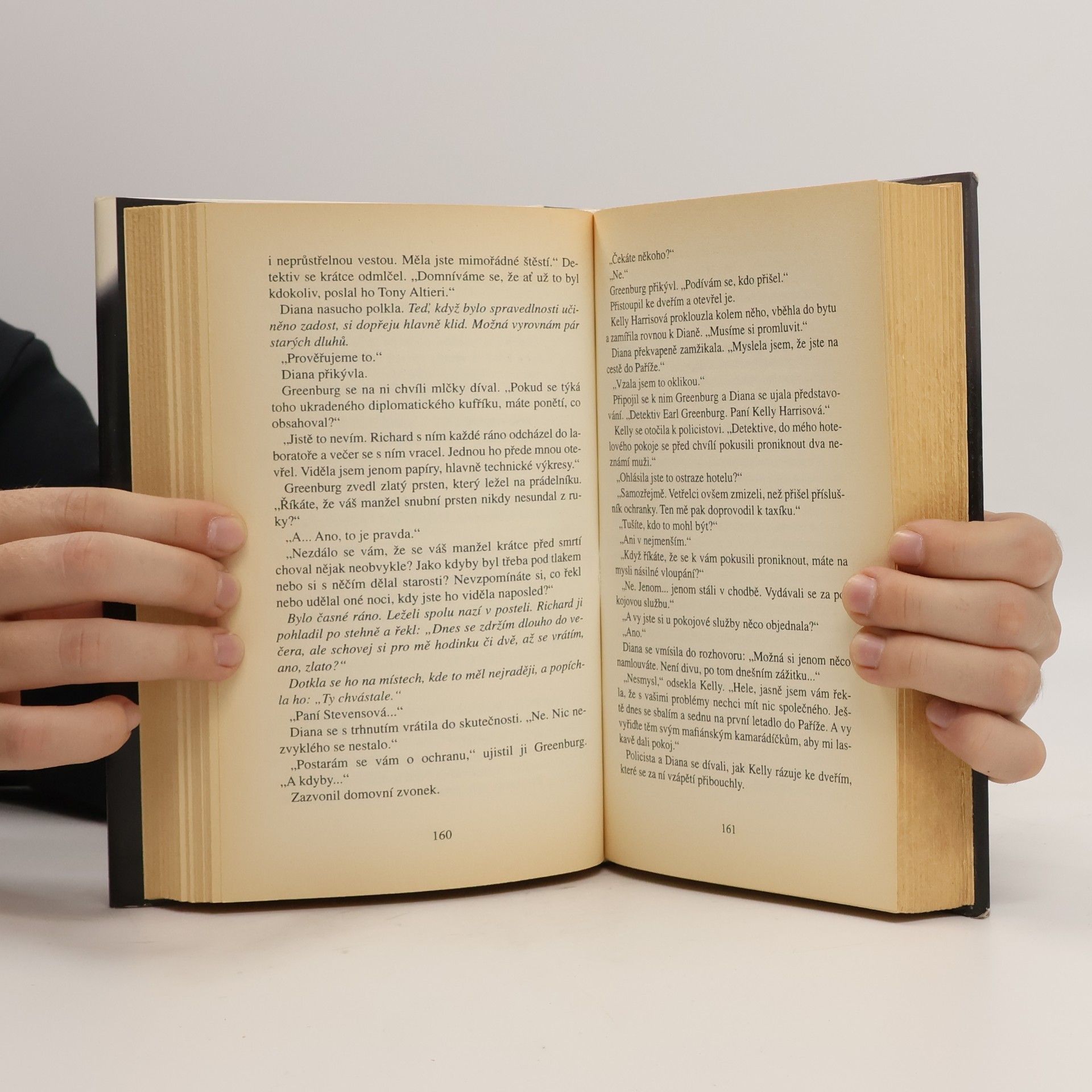 Sidney Sheldon Bojíš se tmy?