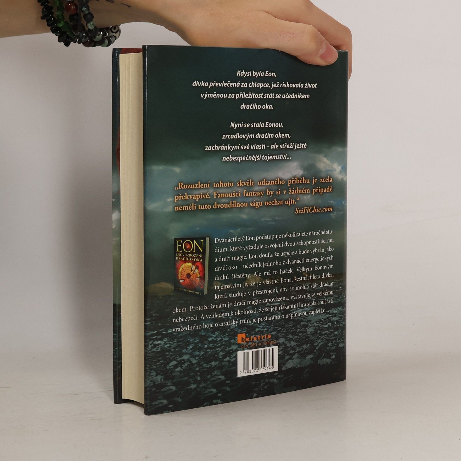 Alison Goodman Eona. Poslední dračí oko