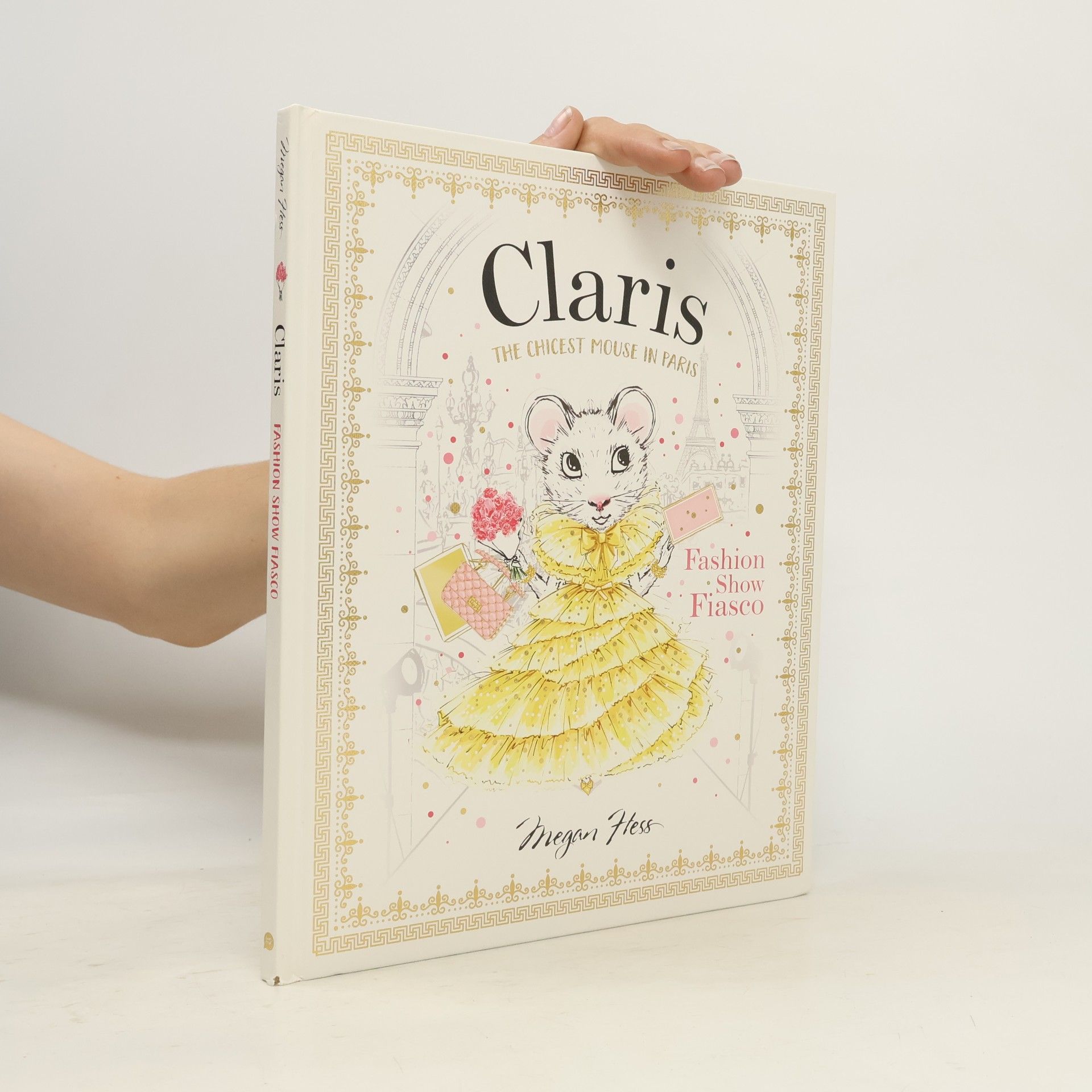 Megan Hess Claris: Fashion Show Fiasco