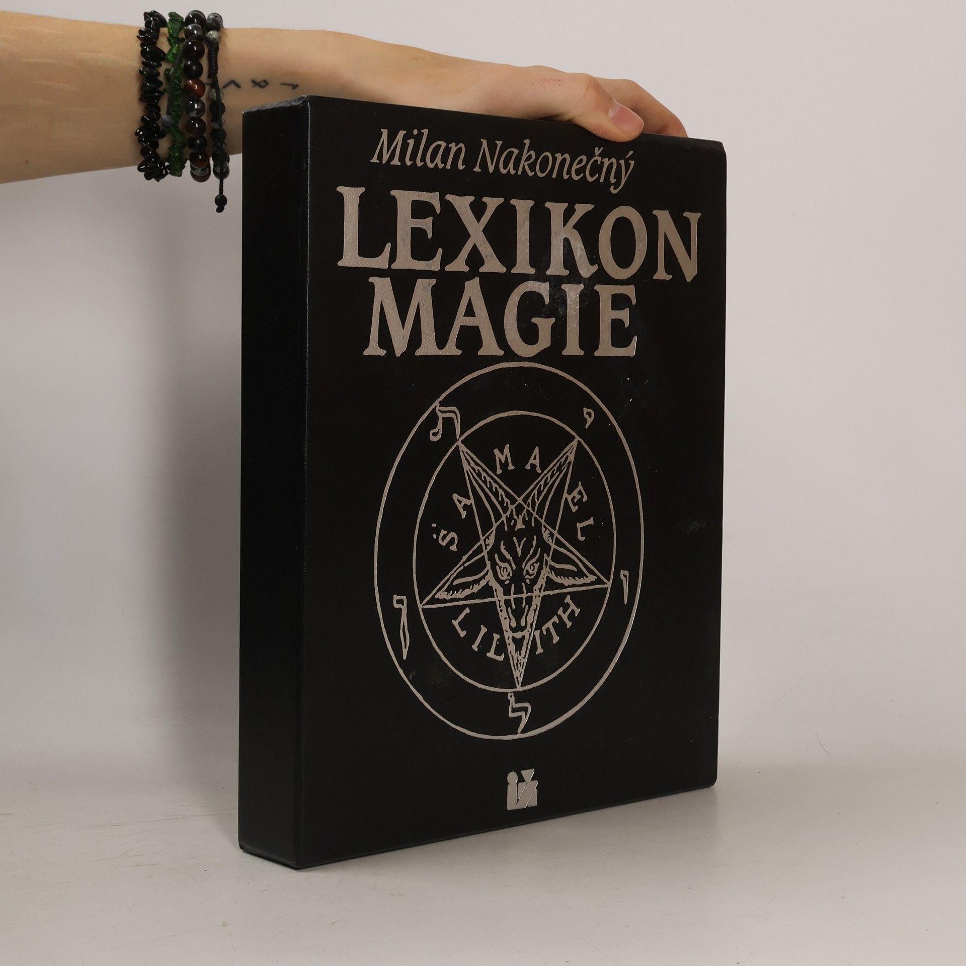 Milan Nakonečný Lexikon magie