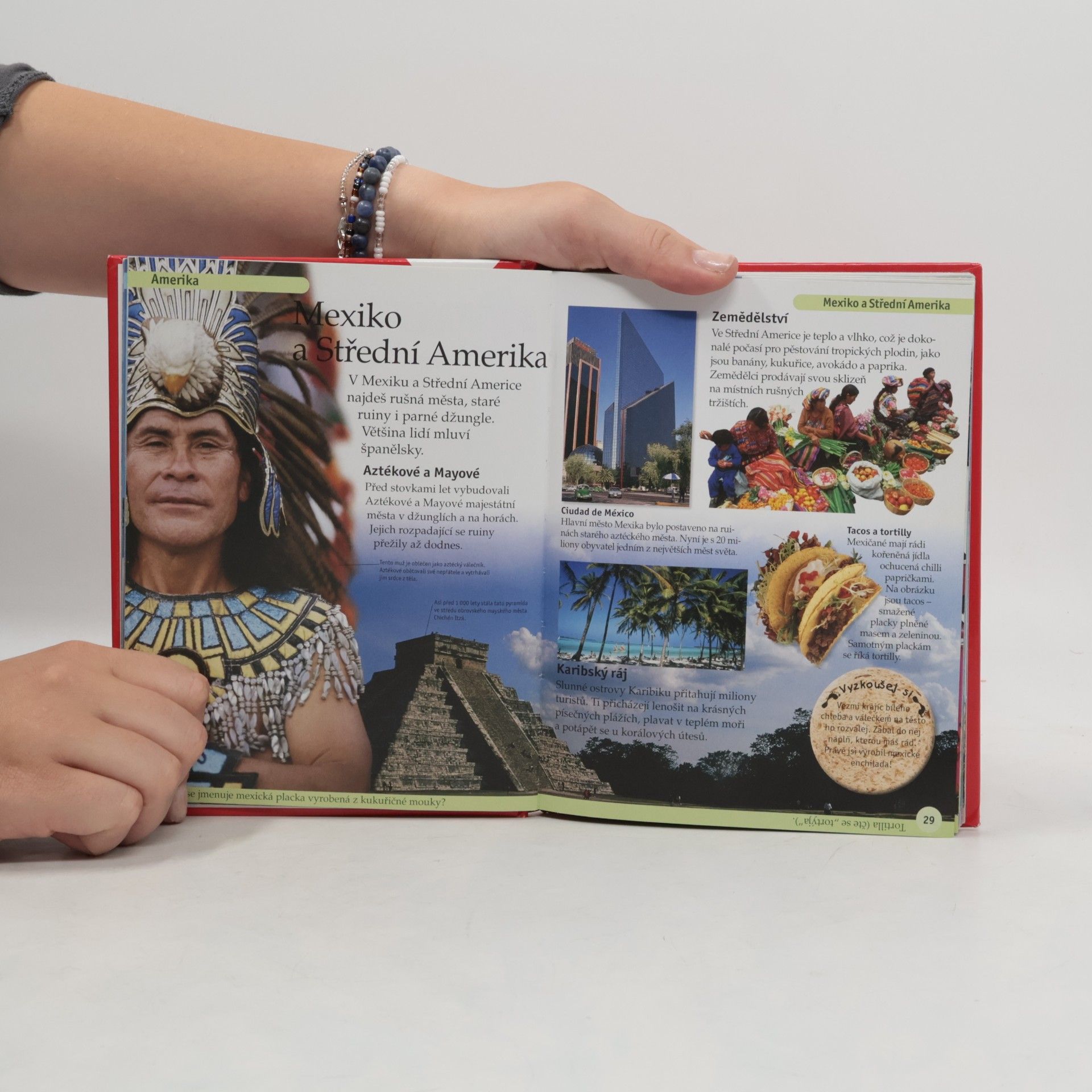 Kateřina Danielová První obrázkový atlas: Dětský obrázkový atlas zemí celého světa