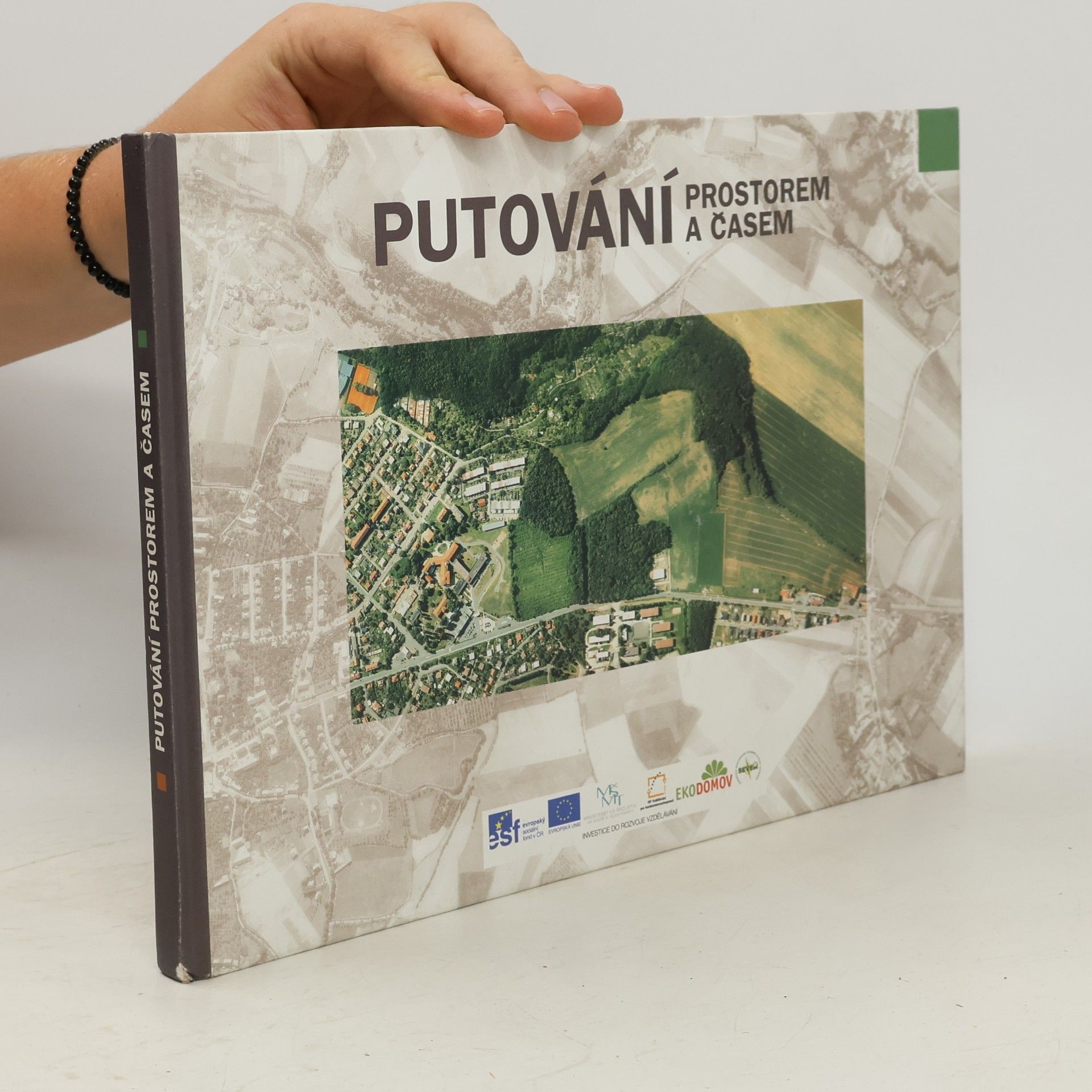 Kolektiv autorů Putování prostorem a časem