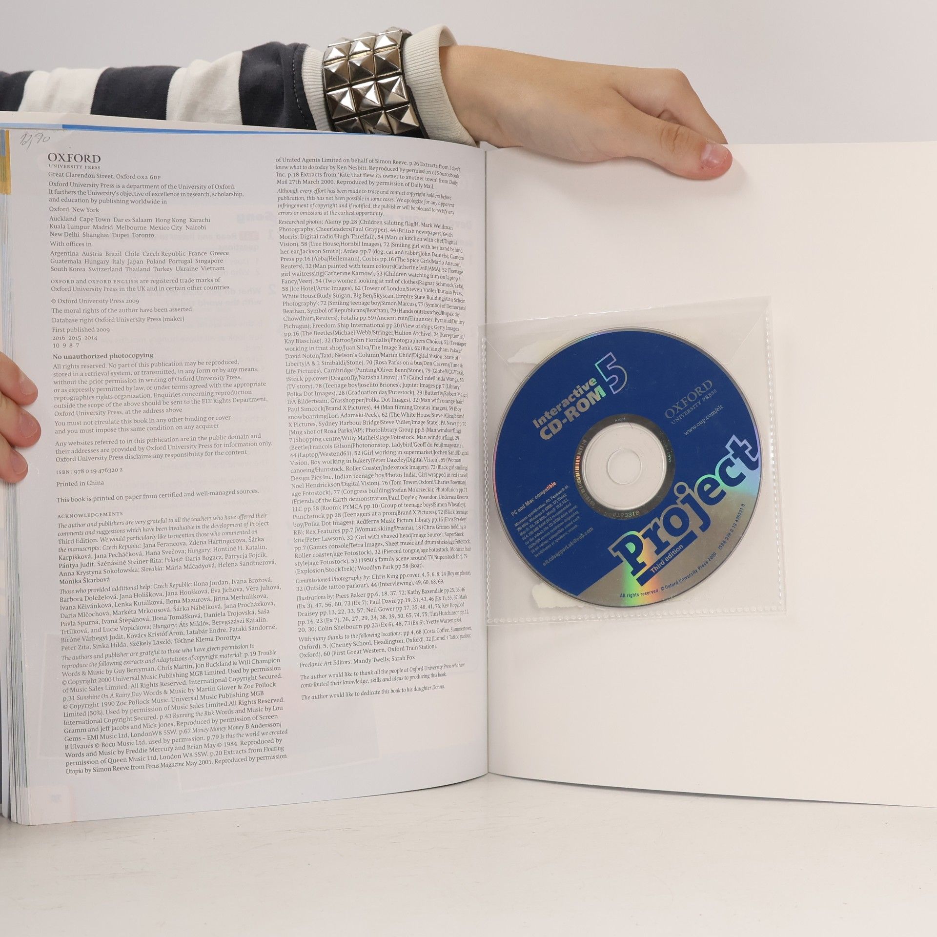 Tom Hutchinson Project 5. Student's book