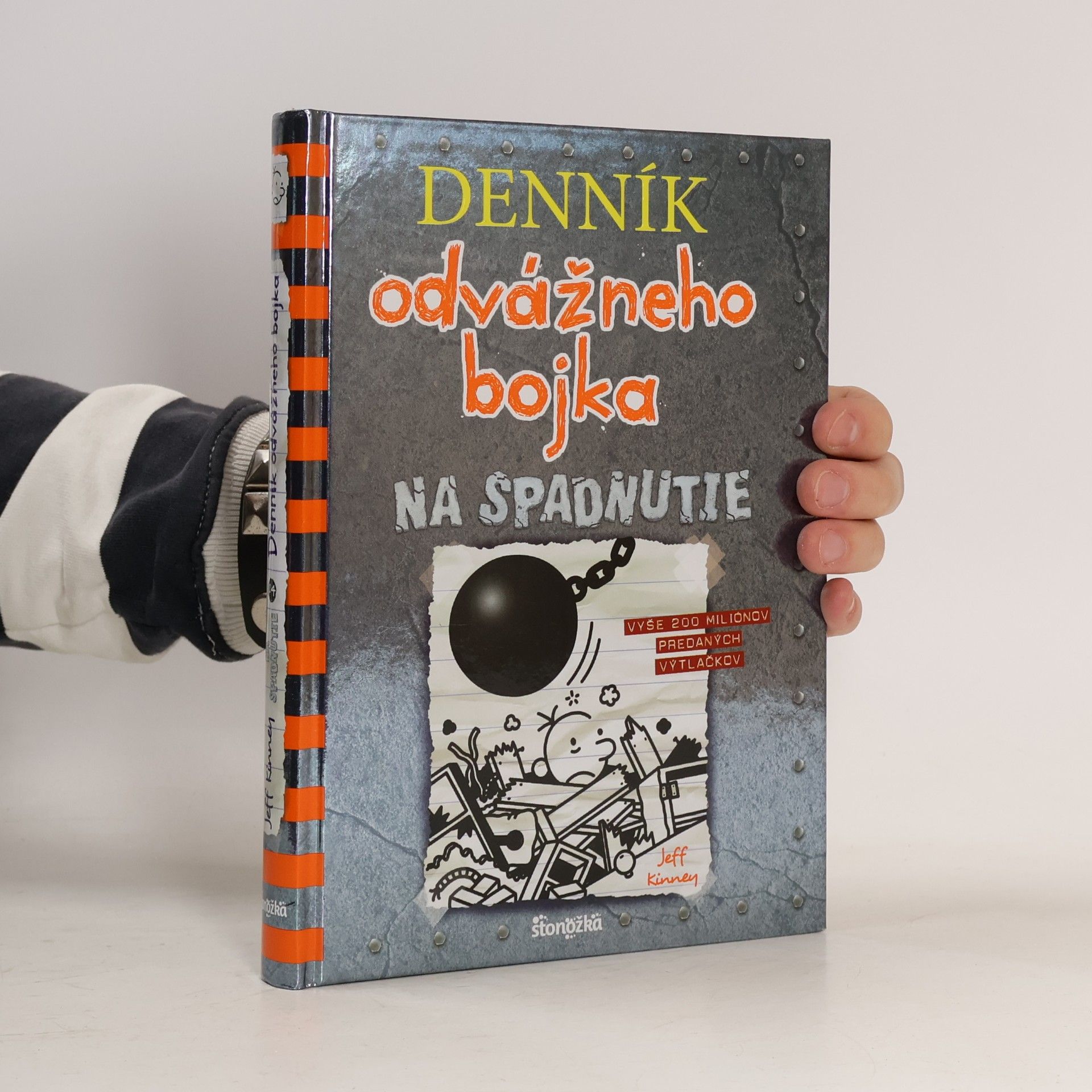 Jeff Kinney Denník odvážneho bojka 14. Na spadnutie