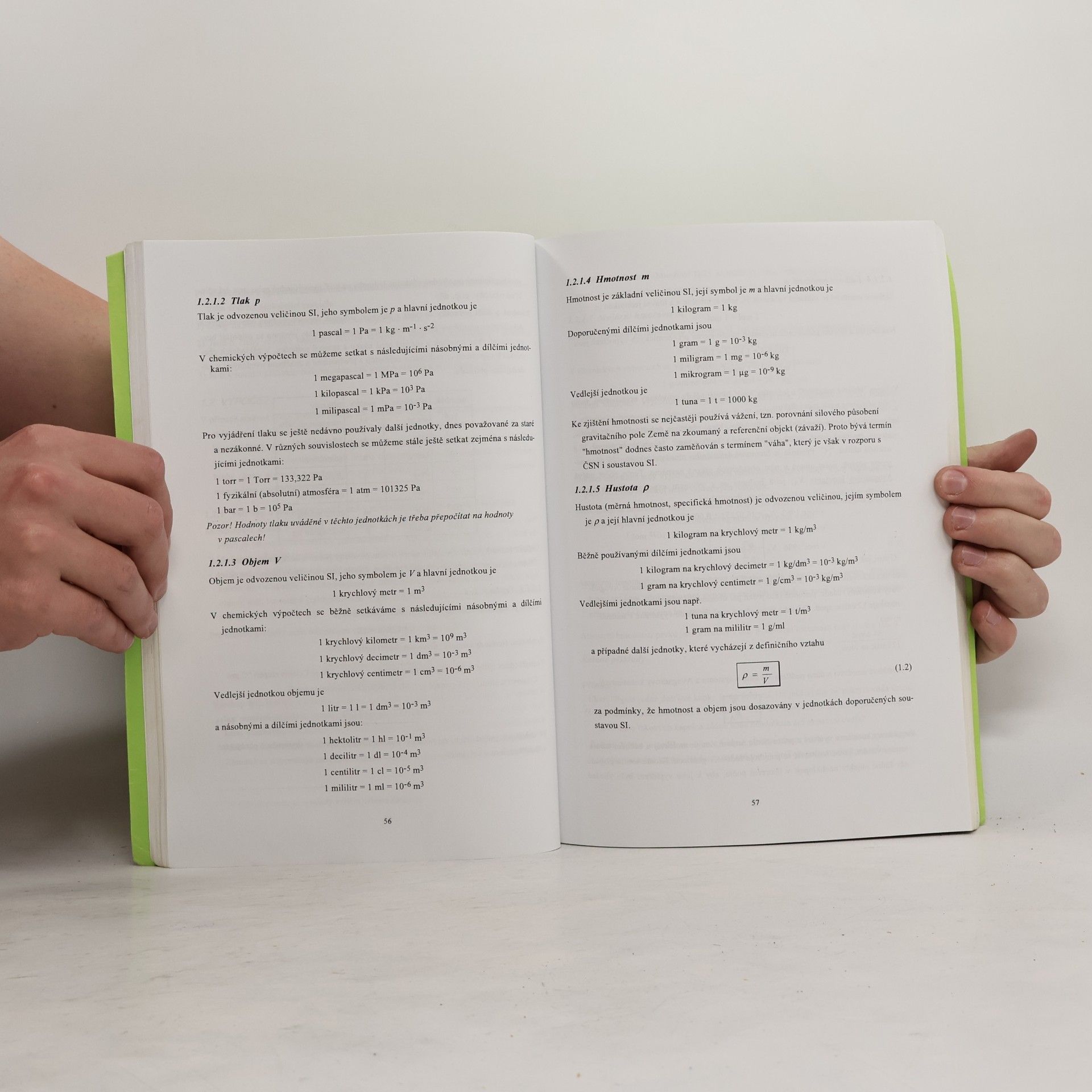 Vratislav Flemr Úlohy z názvosloví a chemických výpočtů v anorganické chemii