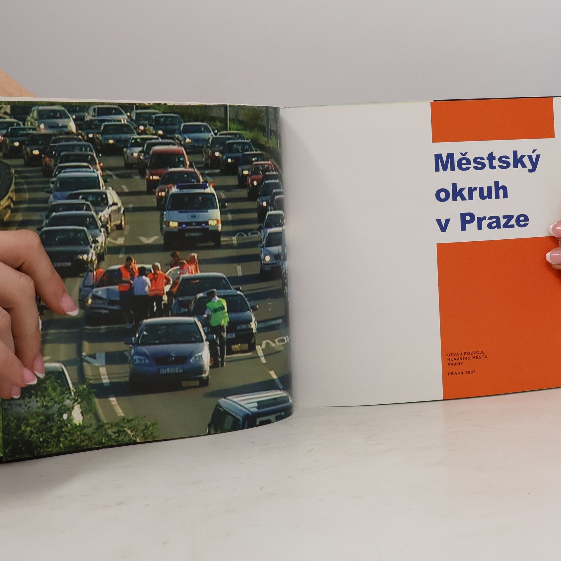 Autorenkollektiv Městský okruh v Praze