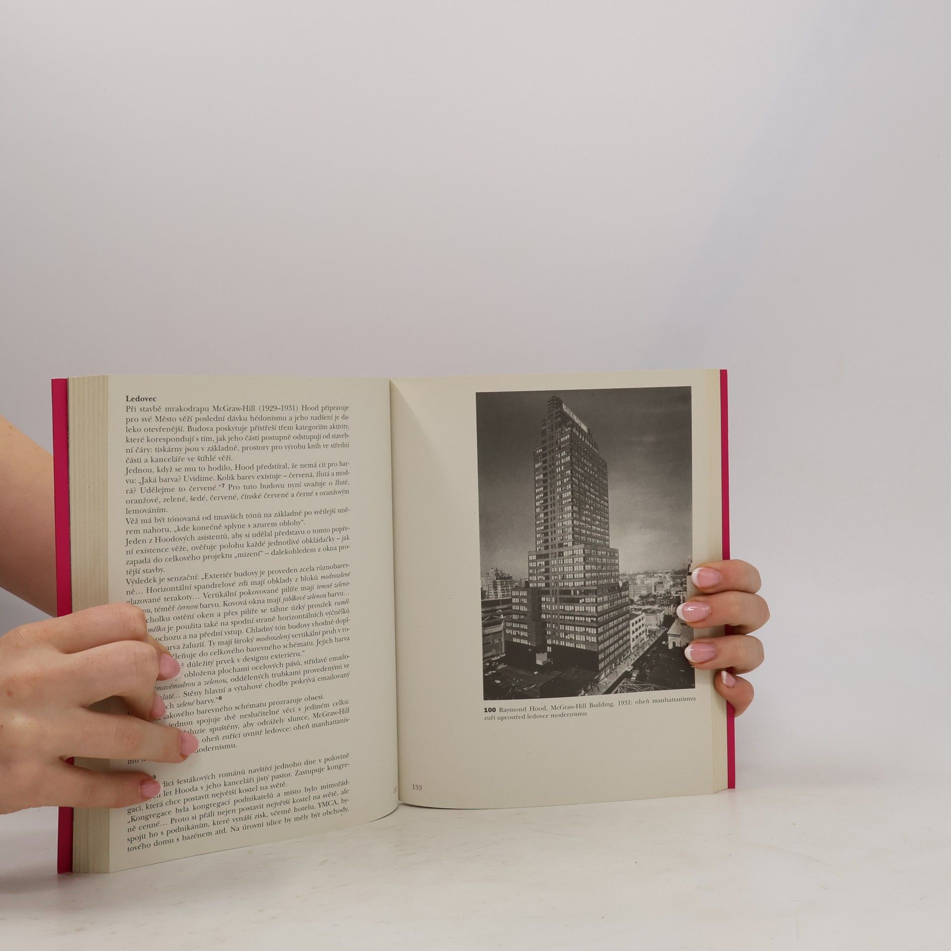Rem Koolhaas Třeštící New York: retroaktivní manifest pro Manhattan