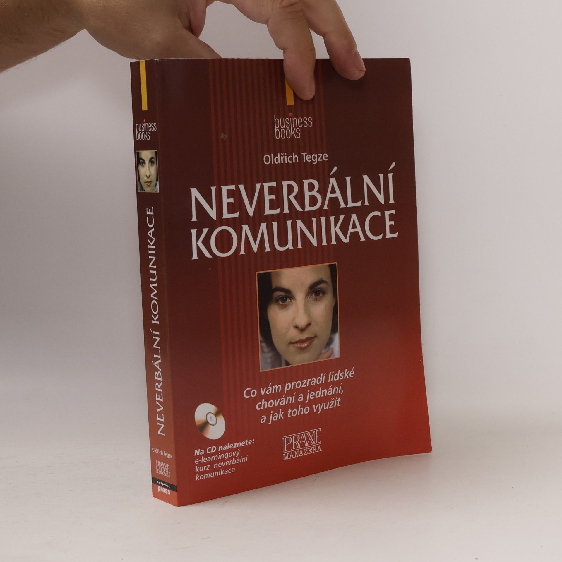 Oldřich Tegze Neverbální komunikace