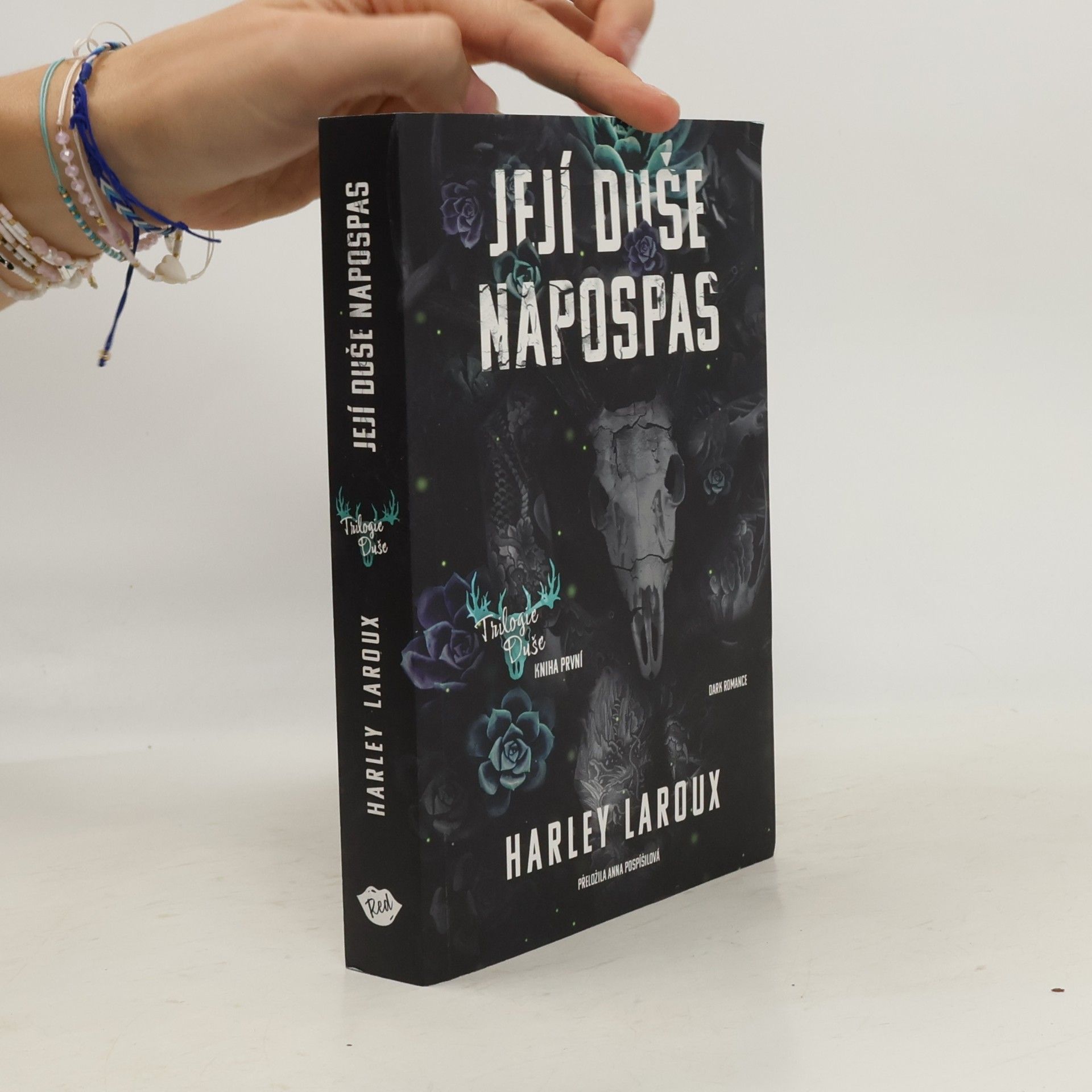 Harley Laroux Její duše napospas