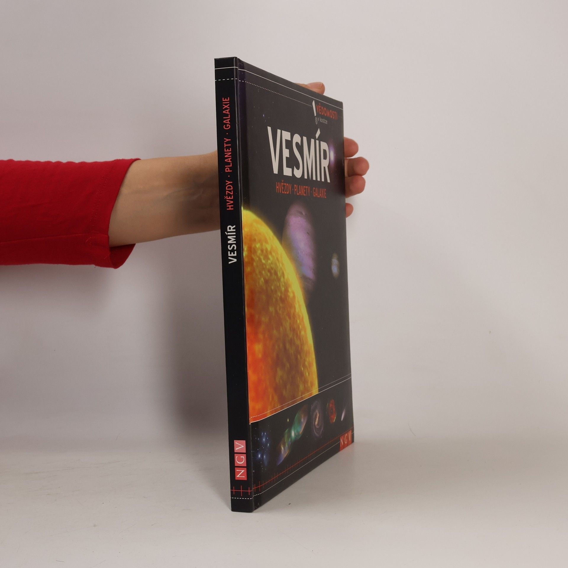 Autores varios Vesmír. Hvězdy, planety, galaxie