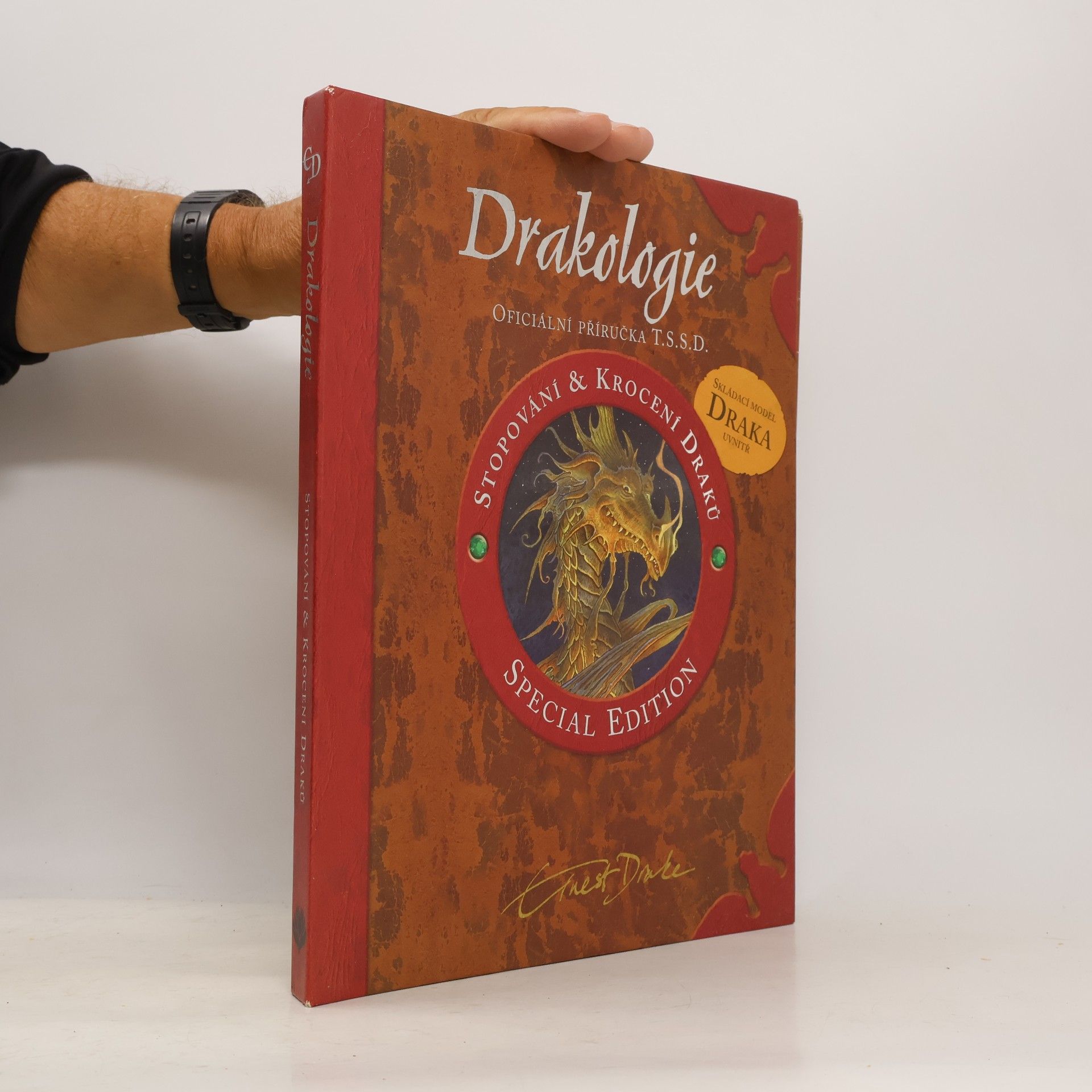 Dugald Steer Drakologie - stopování a krocení draků, příručka pro začátečníky