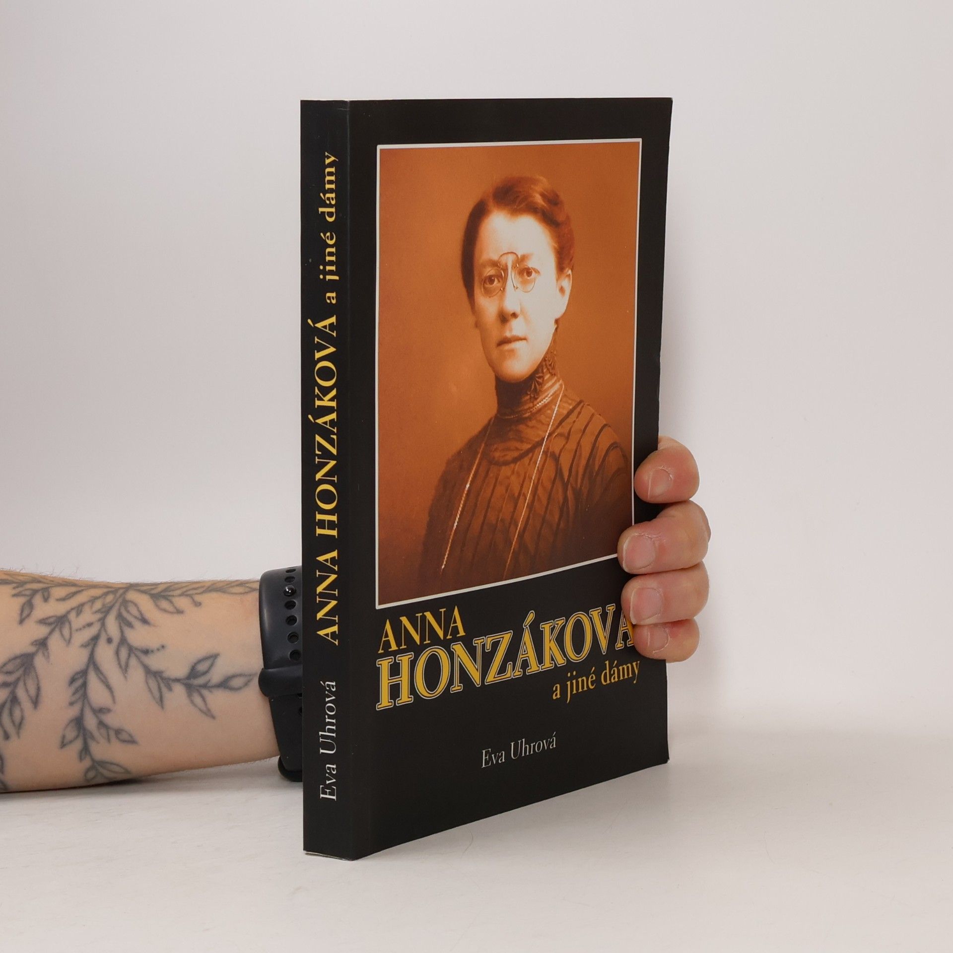 Eva Uhrová Anna Honzáková a jiné dámy
