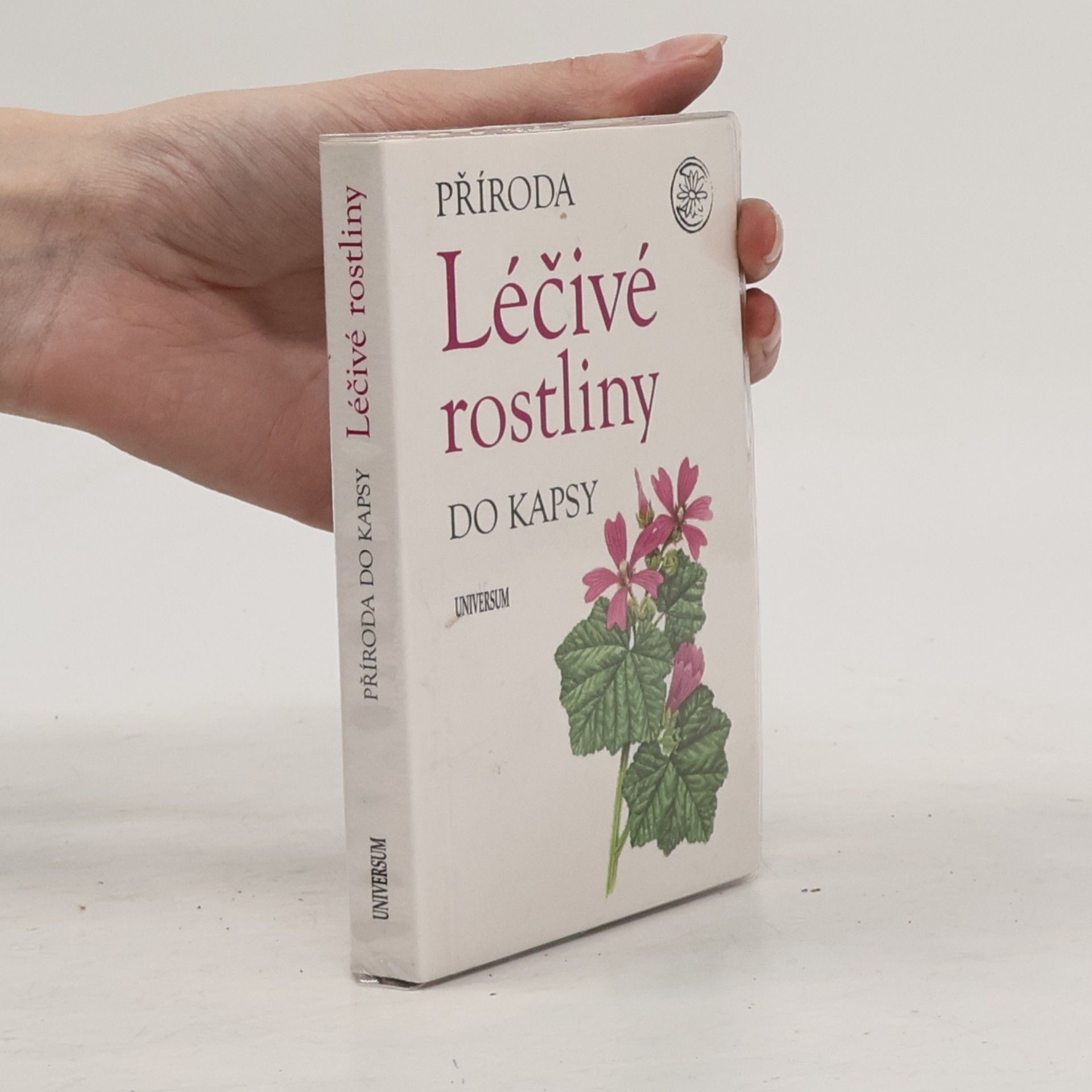 Léčivé rostliny: Příroda do kapsy (+ přehled bylinek podle barev)