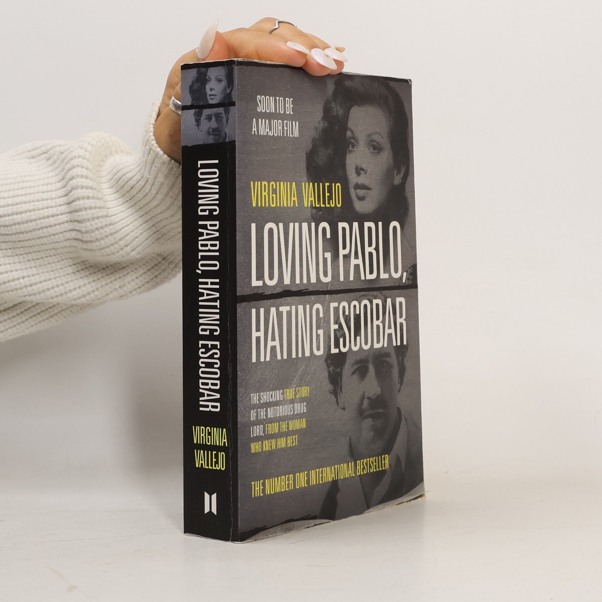 Virginia Vallejo Loving Pablo, Hating Escobar