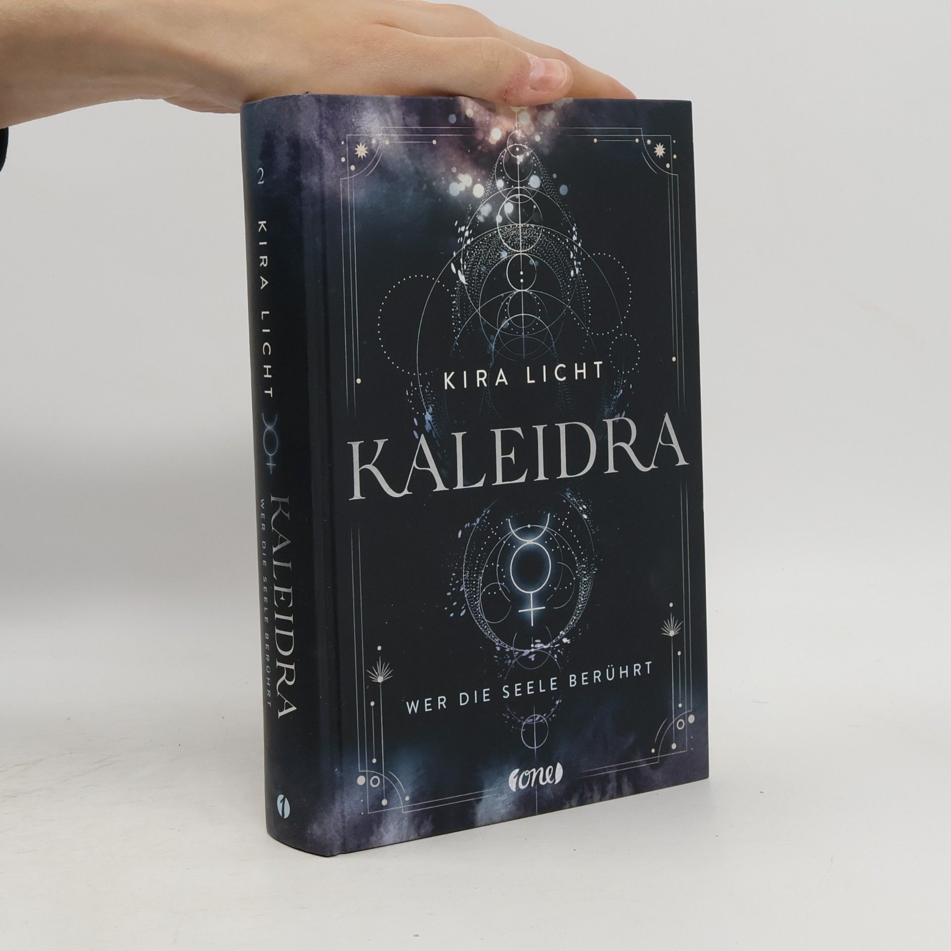 Kira Licht Kaleidra. Wer die Seele berührt