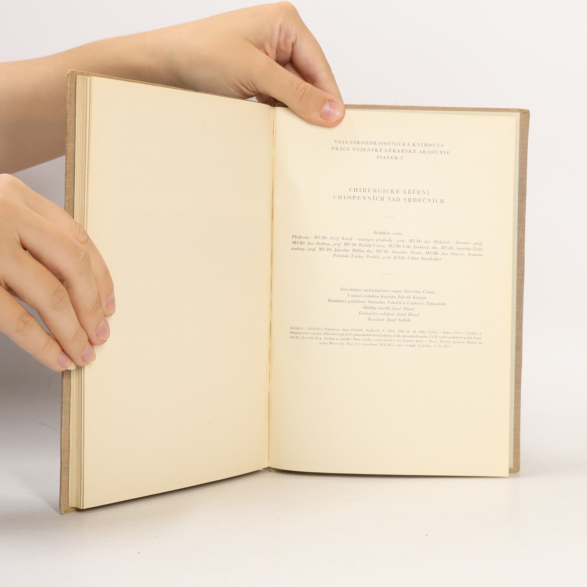 Autorenkollektiv Chirurgické léčení chlopenních vad srdečních
